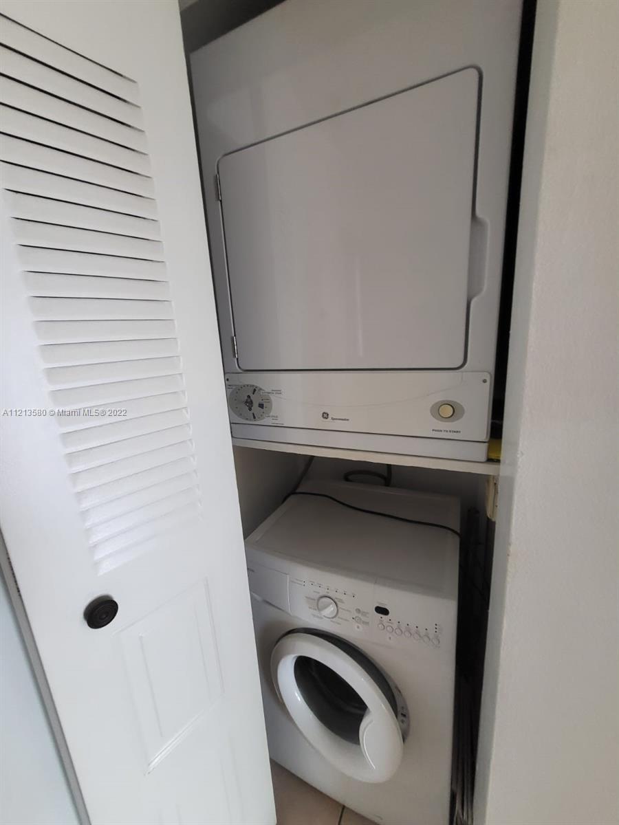 WESTLAND-EDEN CONDO I - Residential Lease