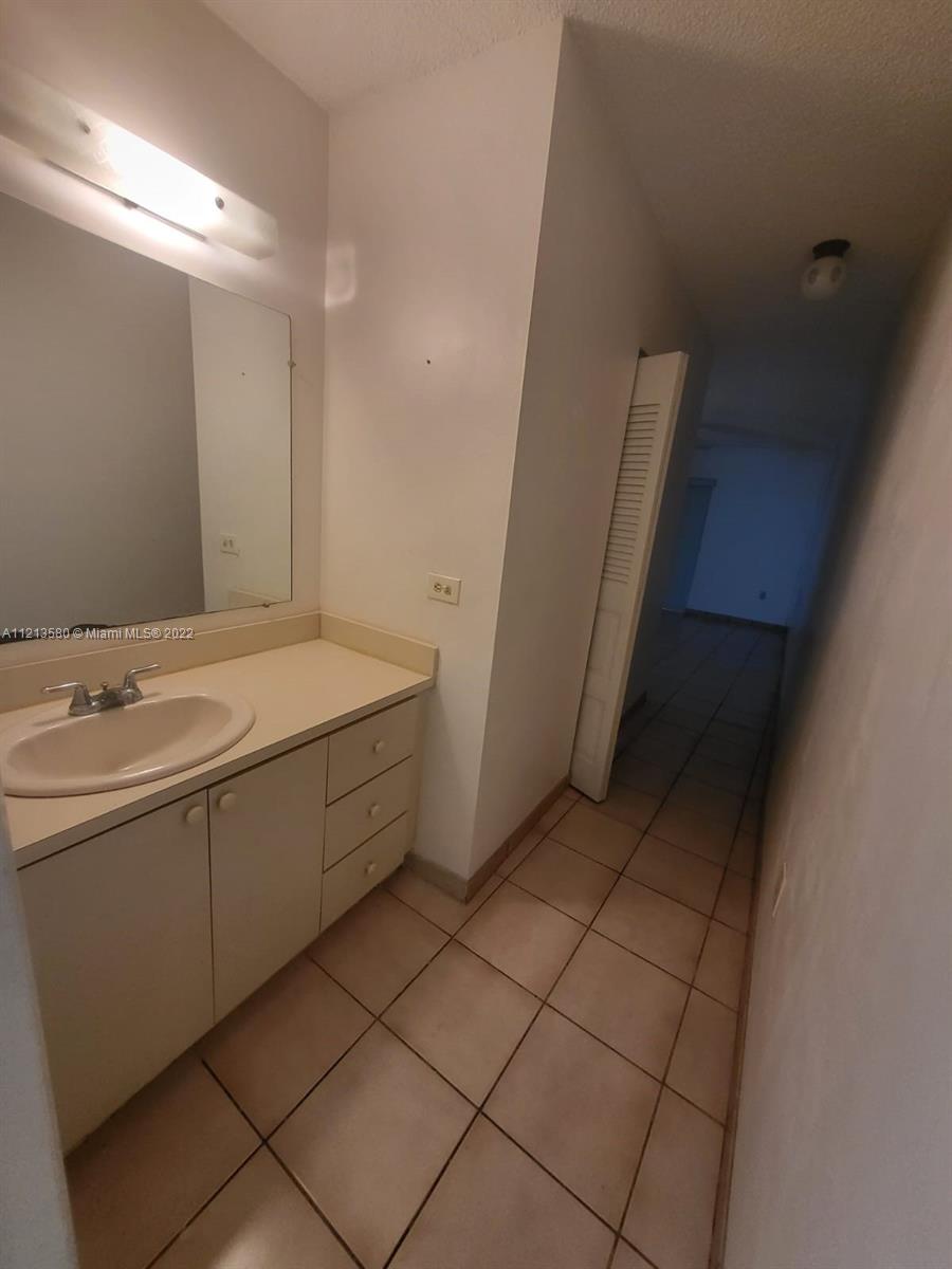 WESTLAND-EDEN CONDO I - Residential Lease