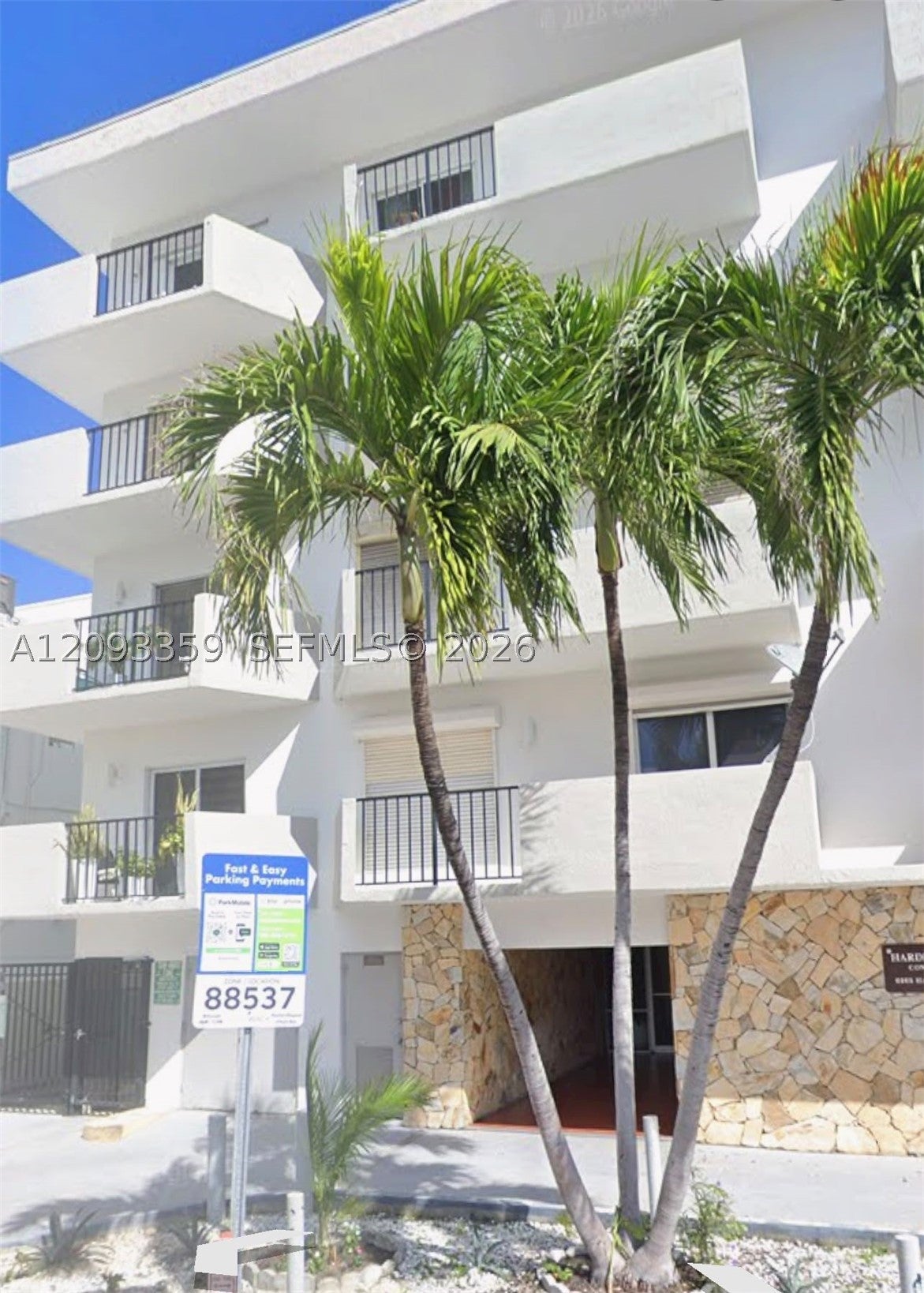 6965 Harding Ave 305