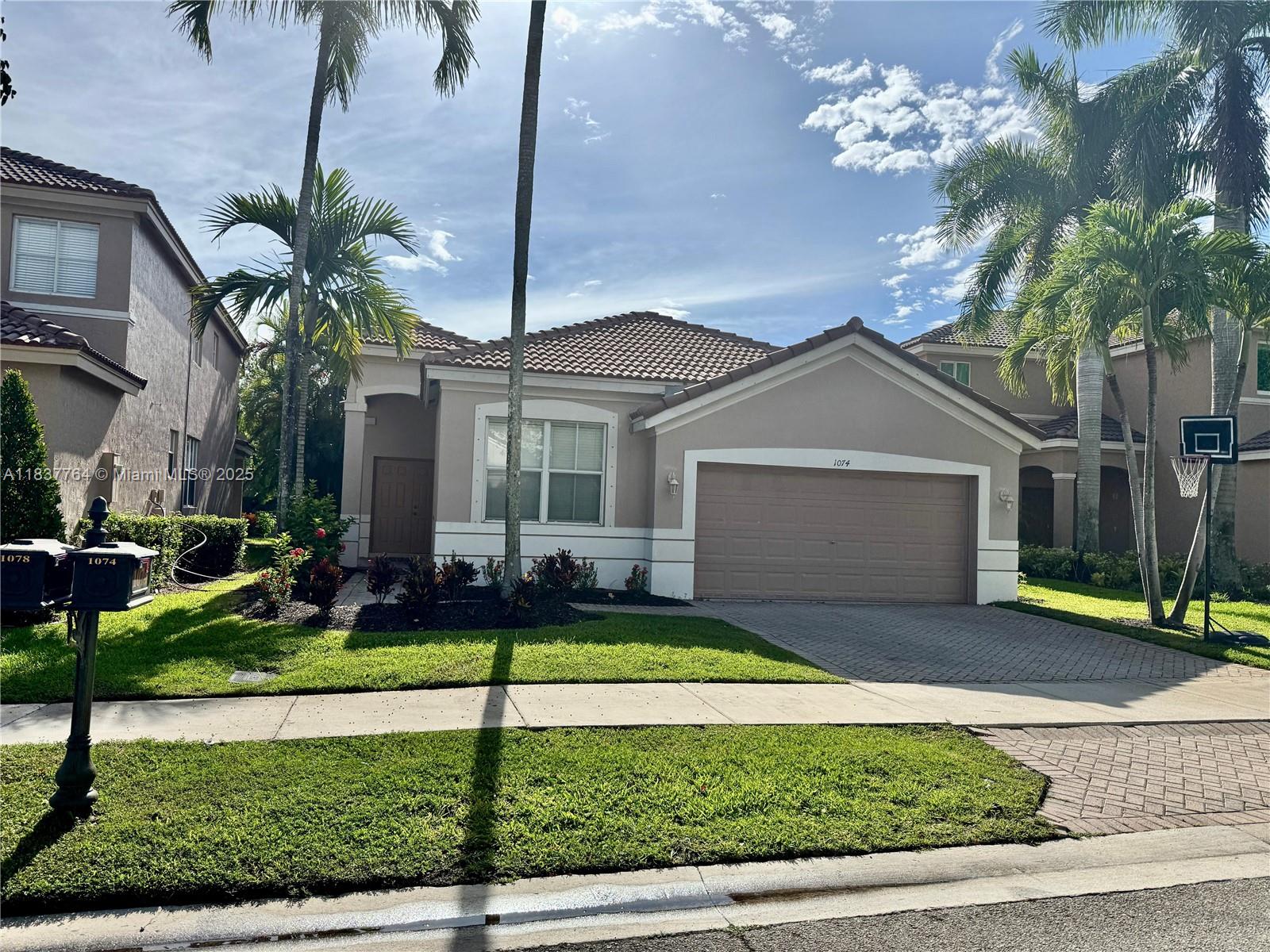 1074 Bluewood Ter 0