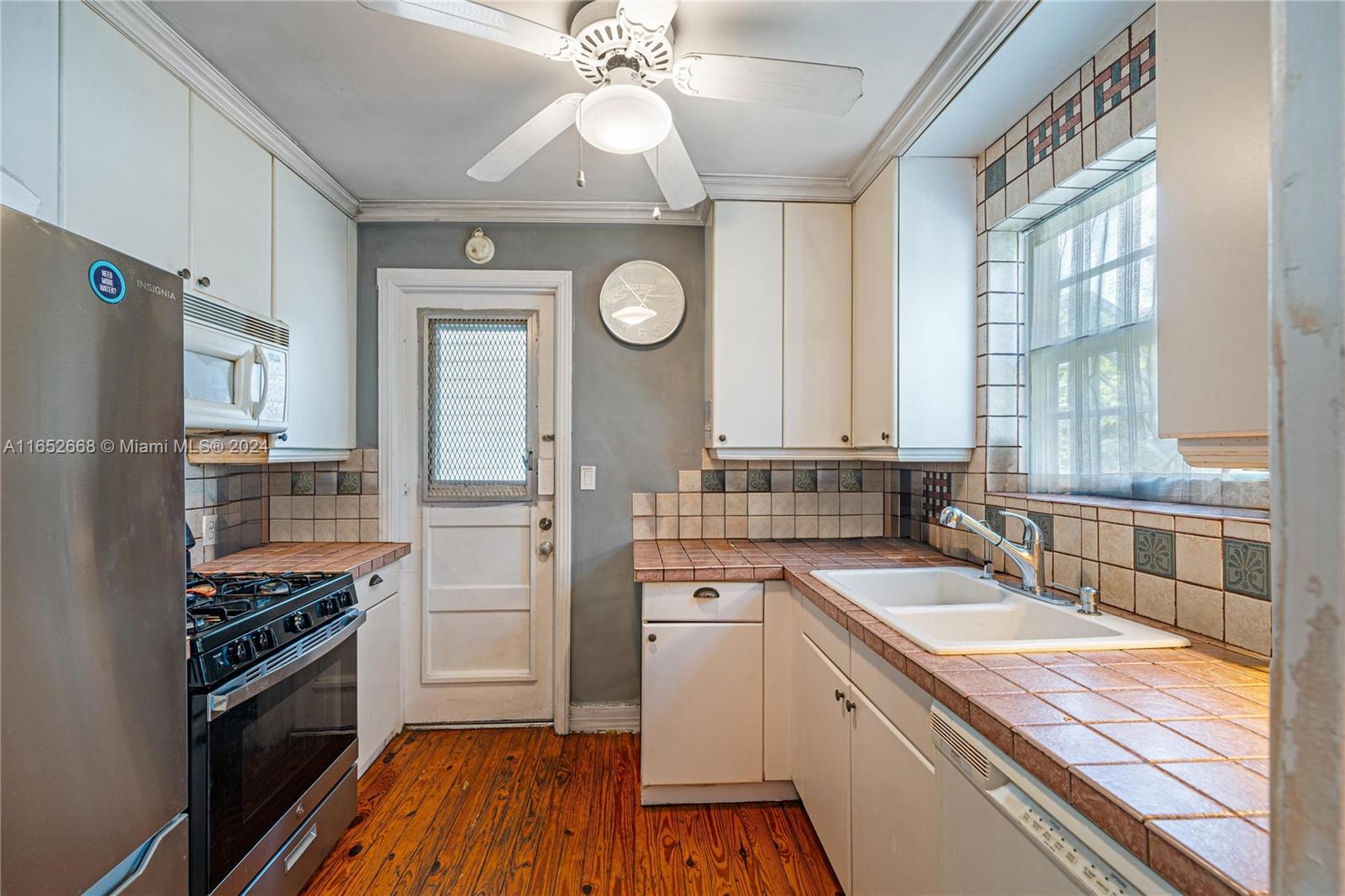 TOWNLEY CONDO APTS INC - Residential