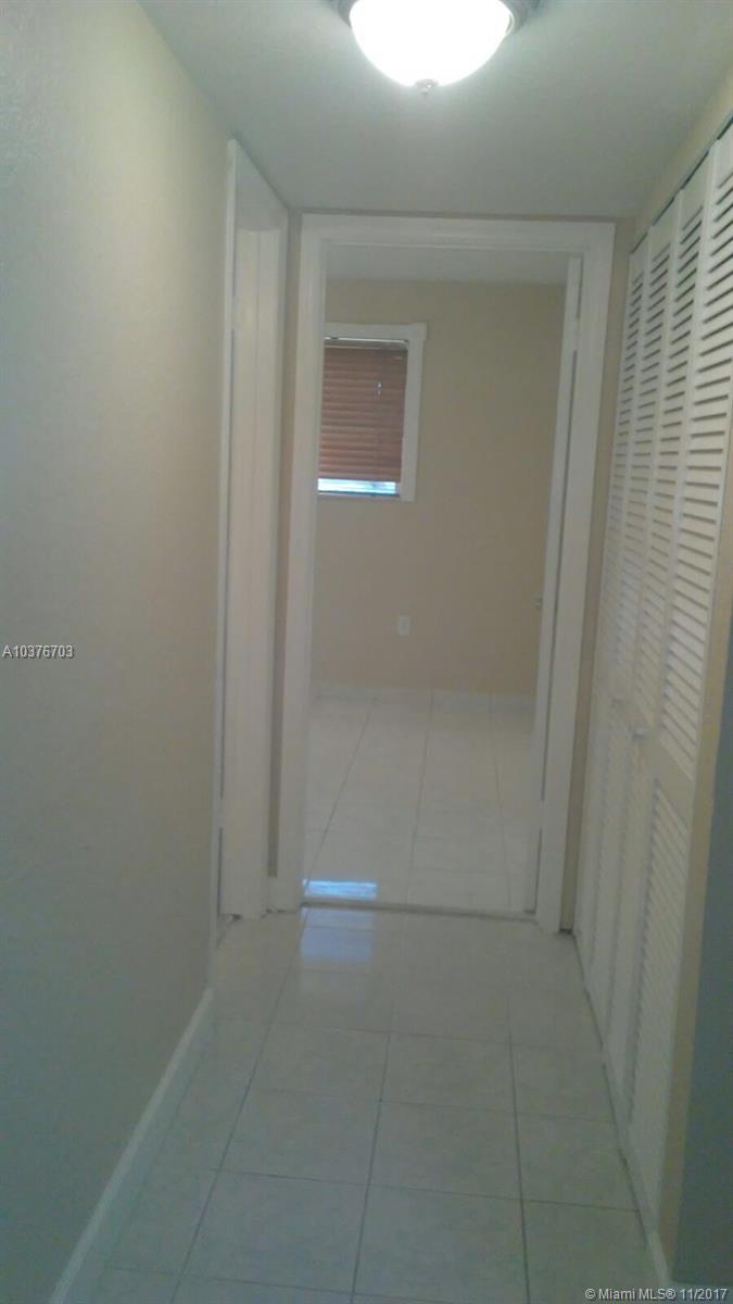 FIRST FLOOR 2/2 UNIT IN A GREAT CONDITION. NICE KITCHEN AND BATHROOMS. GATED NEIGHBORHOOD.
ONLY FIRST AND SECURITY TO MOVE IN. PROSPECT TENANT MUST GO THROUGH A CRIMINAL BACKGROUND CHECK AS WELL AS AN EVICTION CHECK THAT IS FREE OF CHARGE. AVAILABLE AFTER 03/12/2018