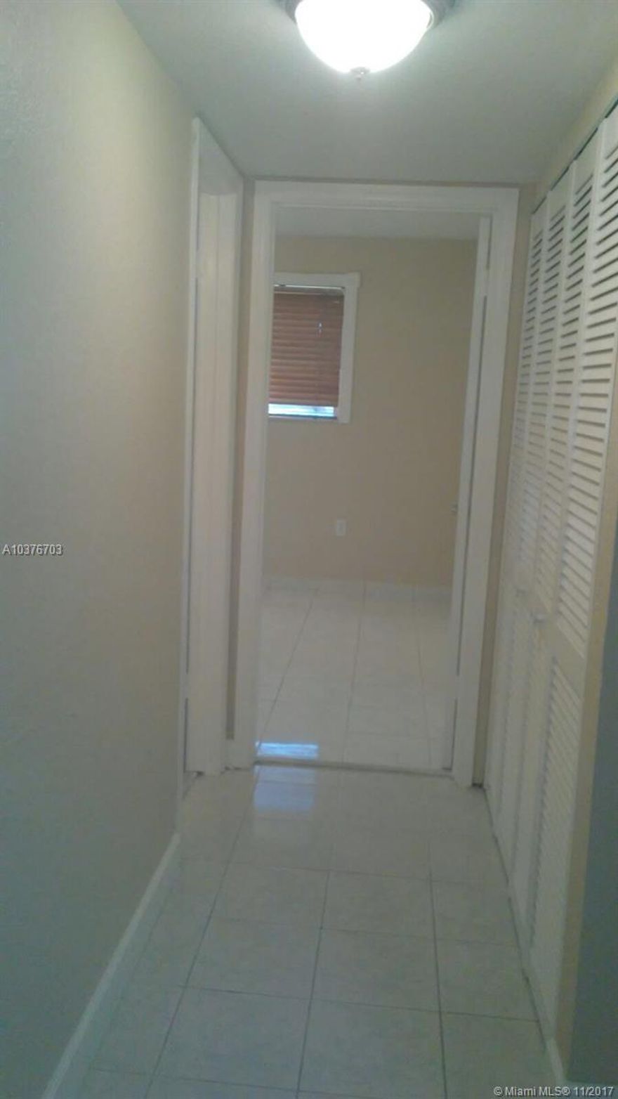 FIRST FLOOR 2/2 UNIT IN A GREAT CONDITION. NICE KITCHEN AND BATHROOMS. GATED NEIGHBORHOOD.&#xD;&#xA;ONLY FIRST AND SECURITY TO MOVE IN. PROSPECT TENANT MUST GO THROUGH A CRIMINAL BACKGROUND CHECK AS WELL AS AN EVICTION CHECK THAT IS FREE OF CHARGE. AVAILABLE AFTER 03/12/2018