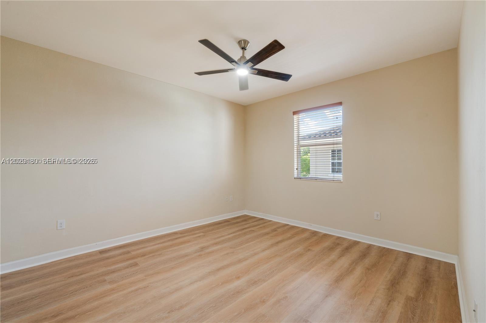 KENDALL COMMONS RESIDENTI - Residential