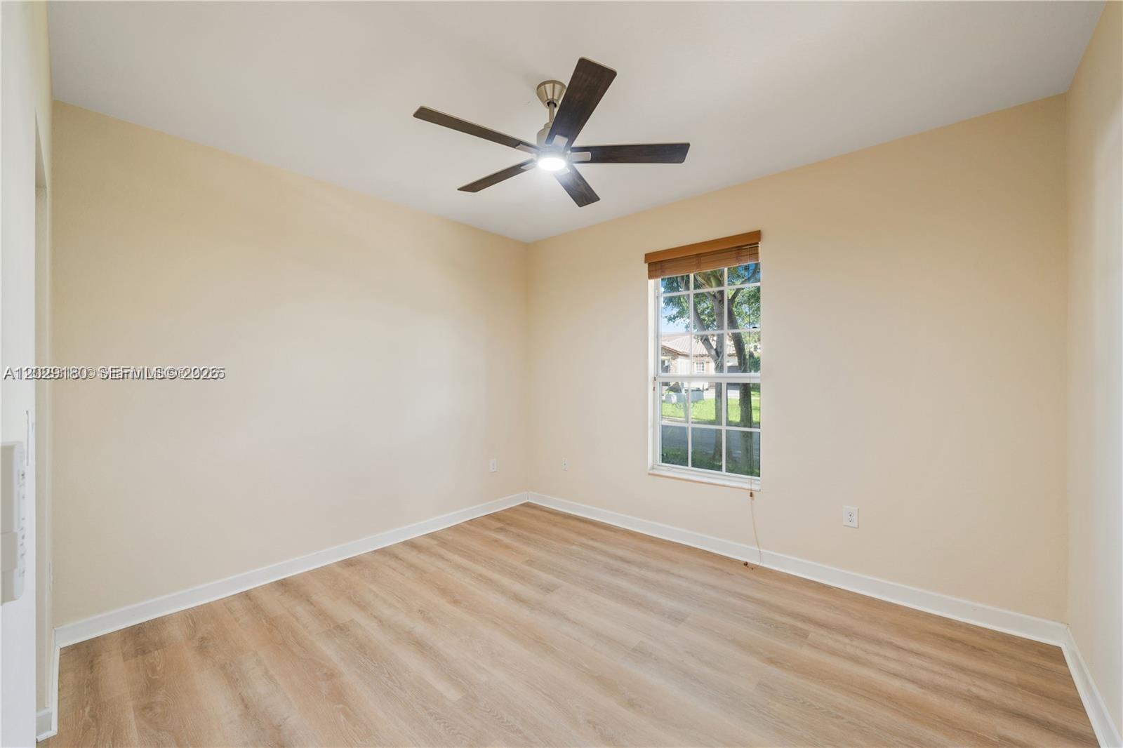KENDALL COMMONS RESIDENTI - Residential