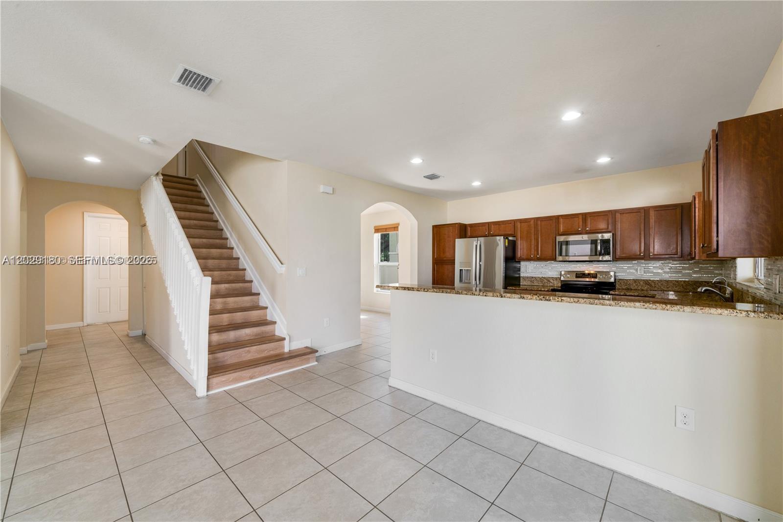 KENDALL COMMONS RESIDENTI - Residential