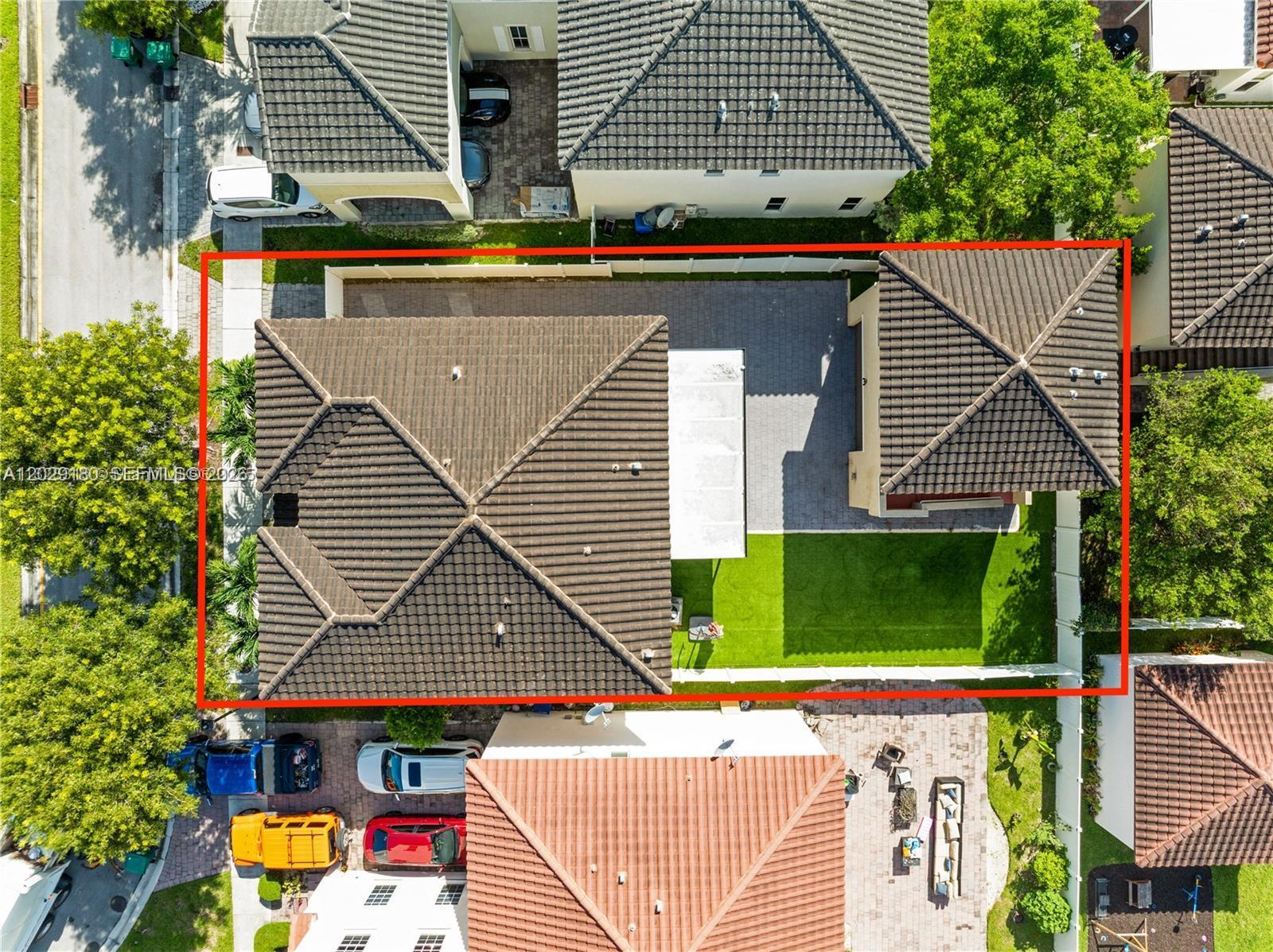 KENDALL COMMONS RESIDENTI - Residential