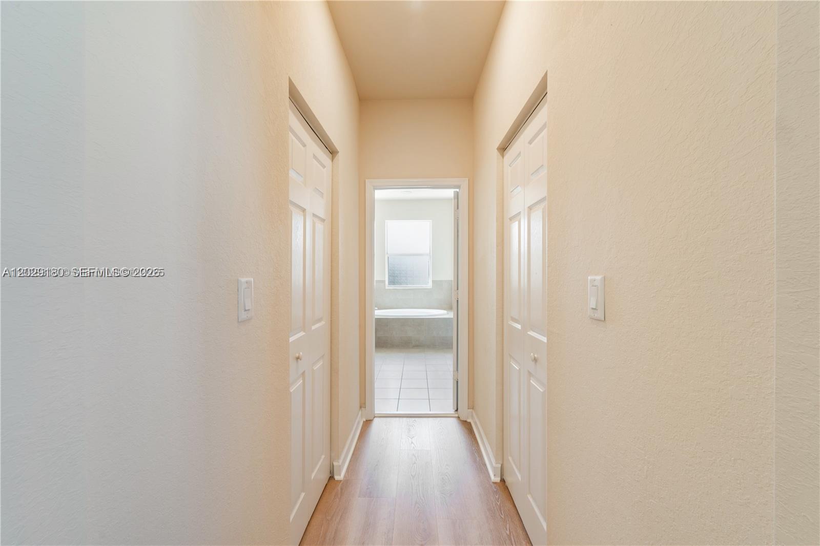 KENDALL COMMONS RESIDENTI - Residential