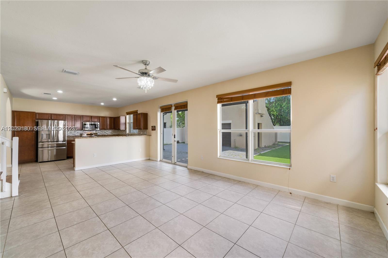 KENDALL COMMONS RESIDENTI - Residential
