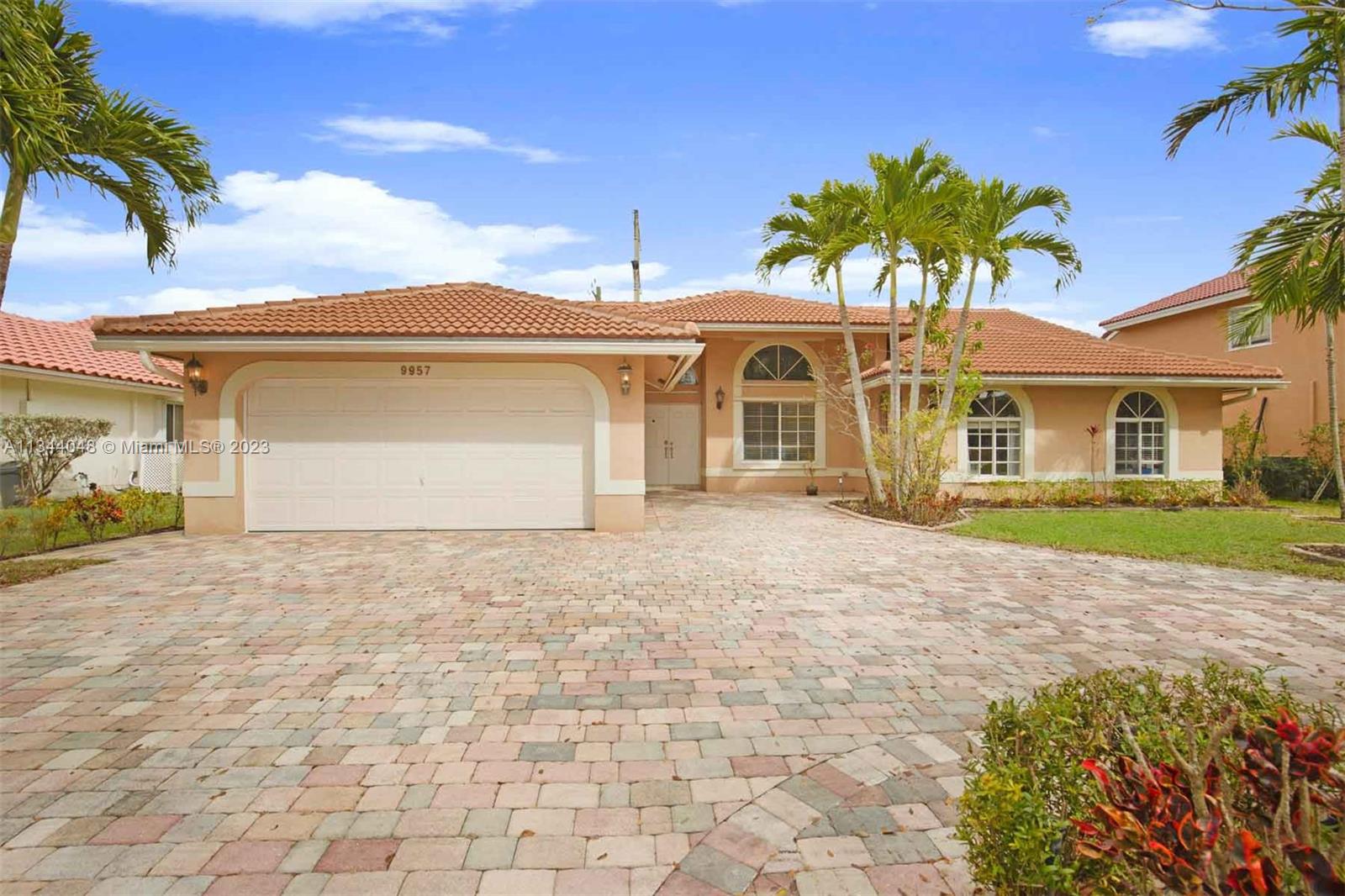 Located in the highly desired community of Brookside Court. Once you drive up to your home you’re greeted by the large circular paver driveway that leads you to your double front doors. When you enter the front doors, you’re greeted by the natural light, vaulted ceiling, views directly out to your pool, & water views. The captivating views bring the outside in & you have a spacious 4/2.5 floor plan to enjoy w/ 2 car garage. Upgraded open kitchen w/ island, peninsula, & pantry w/ newer appliances. Open kitchen overlooks the family room, formal dining, and living areas. Spacious bedrooms. Two Cabana baths lead you to the pool area. Screened Pool enclosure. Outdoor Shower. Fenced Yard. Fruit Trees. Hurricane Shutters. Roof 2020! Walkable to all schools, parks, water park, skate park & more!