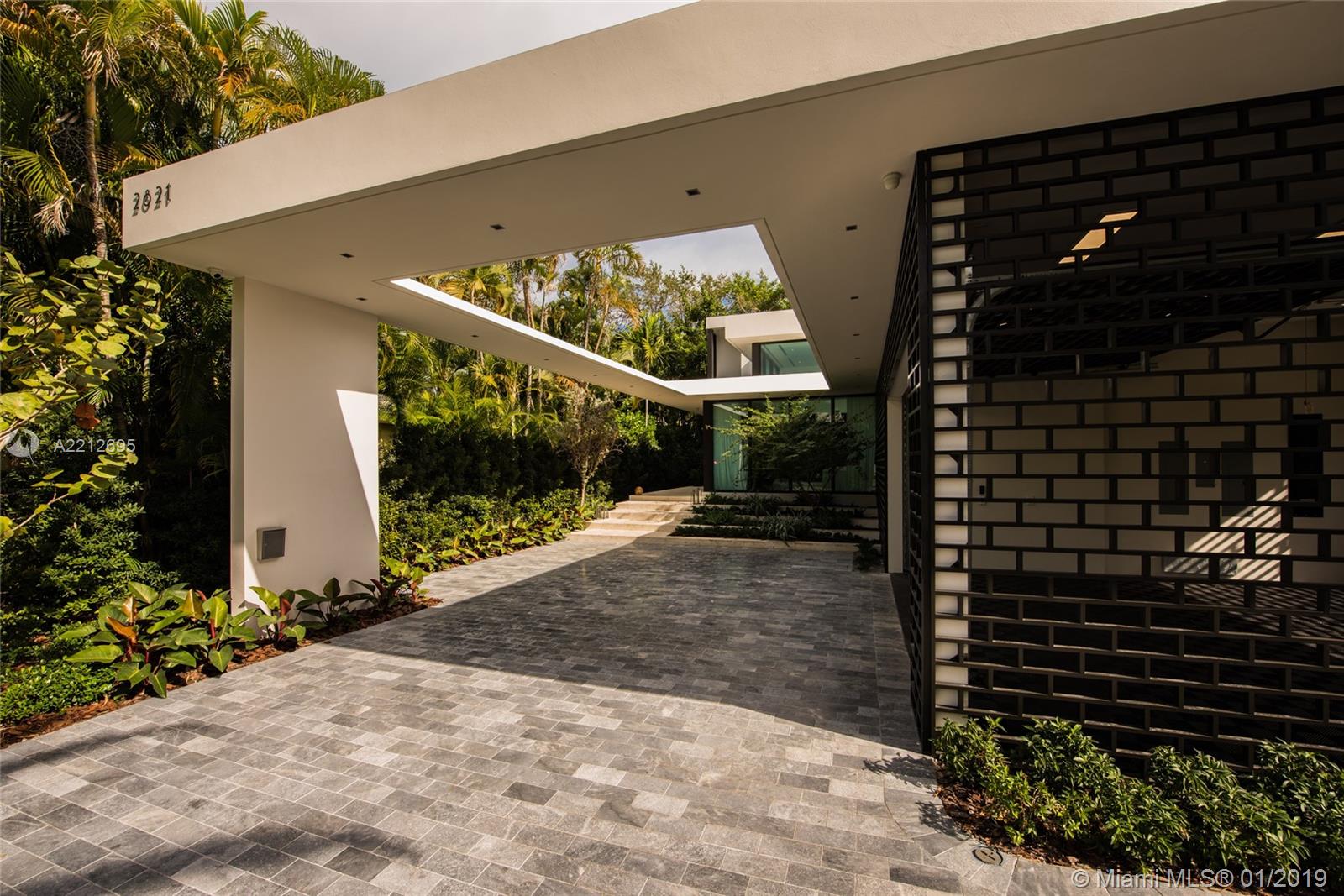 SUNSET ISLANDS-ISLAND NO - Residential