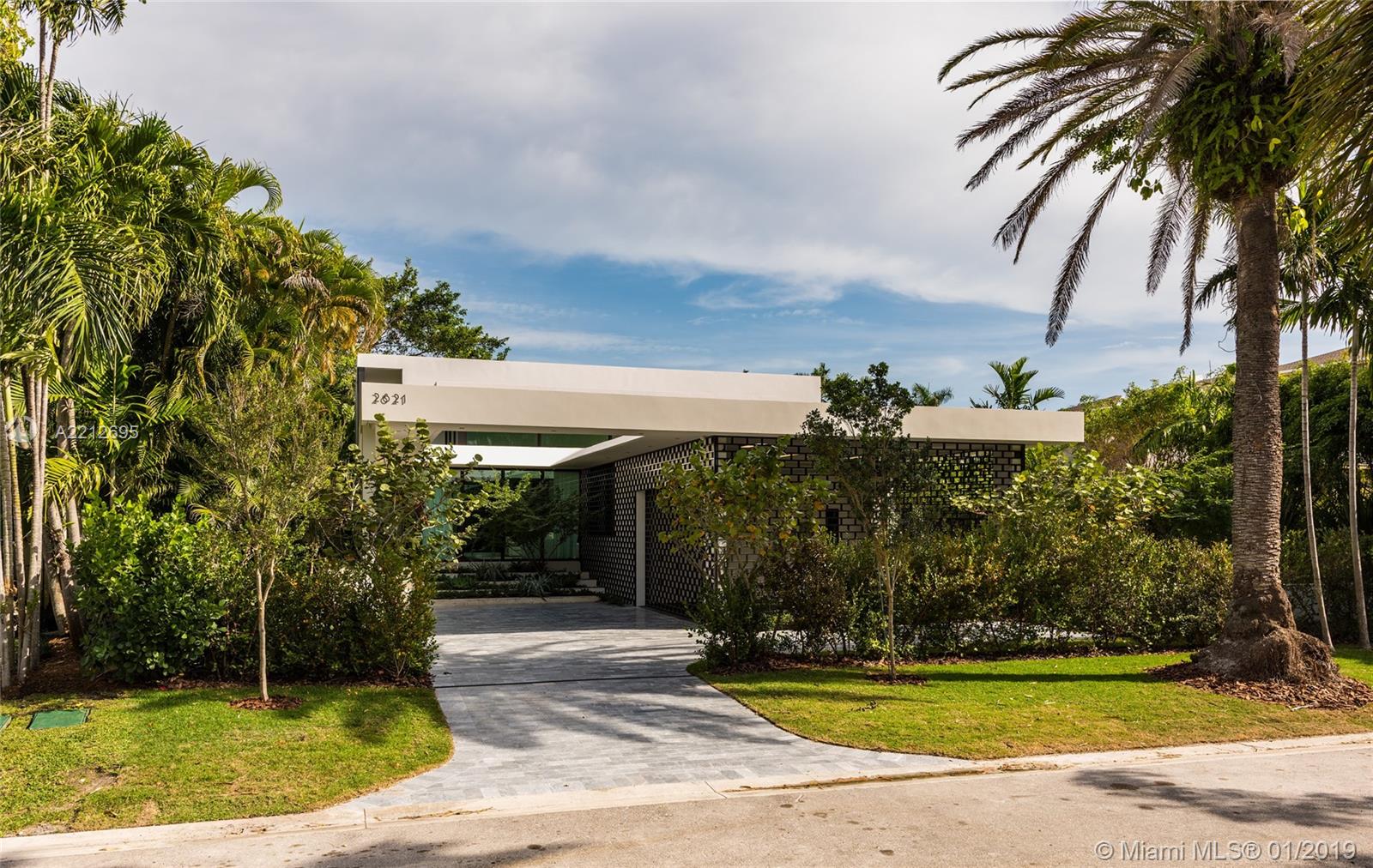 SUNSET ISLANDS-ISLAND NO - Residential