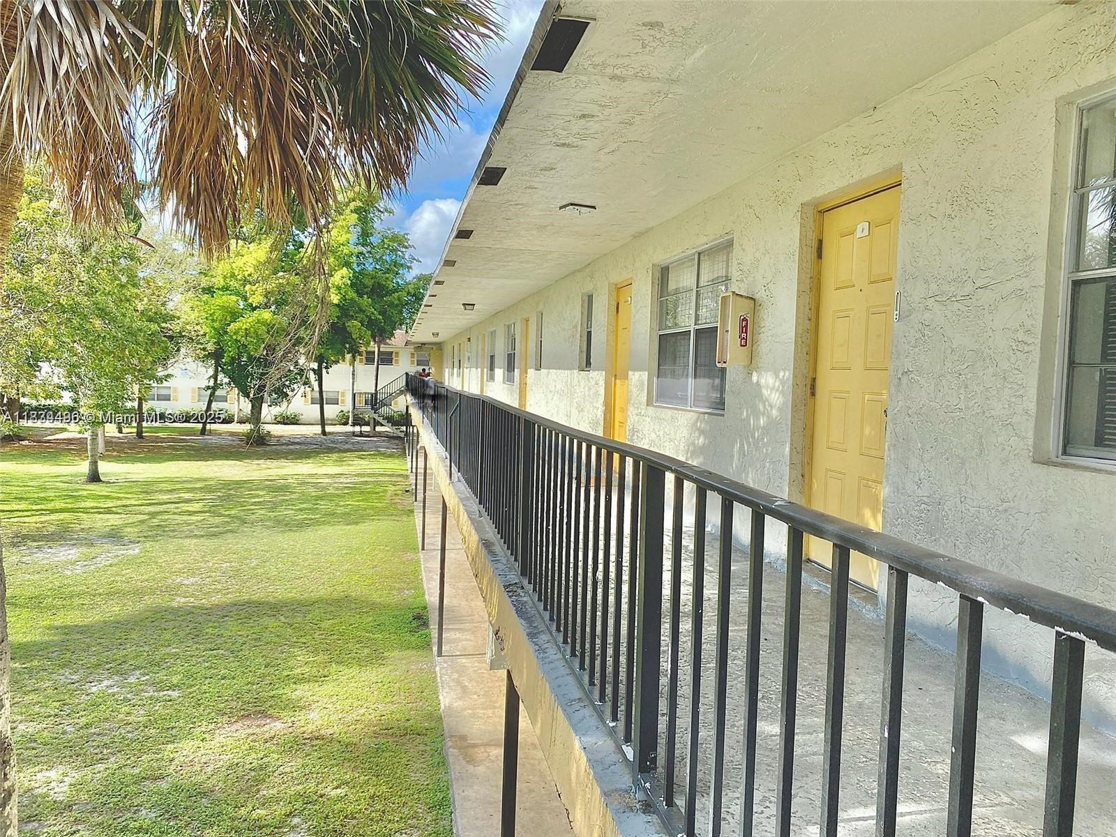 4160 NW 21st St 115E