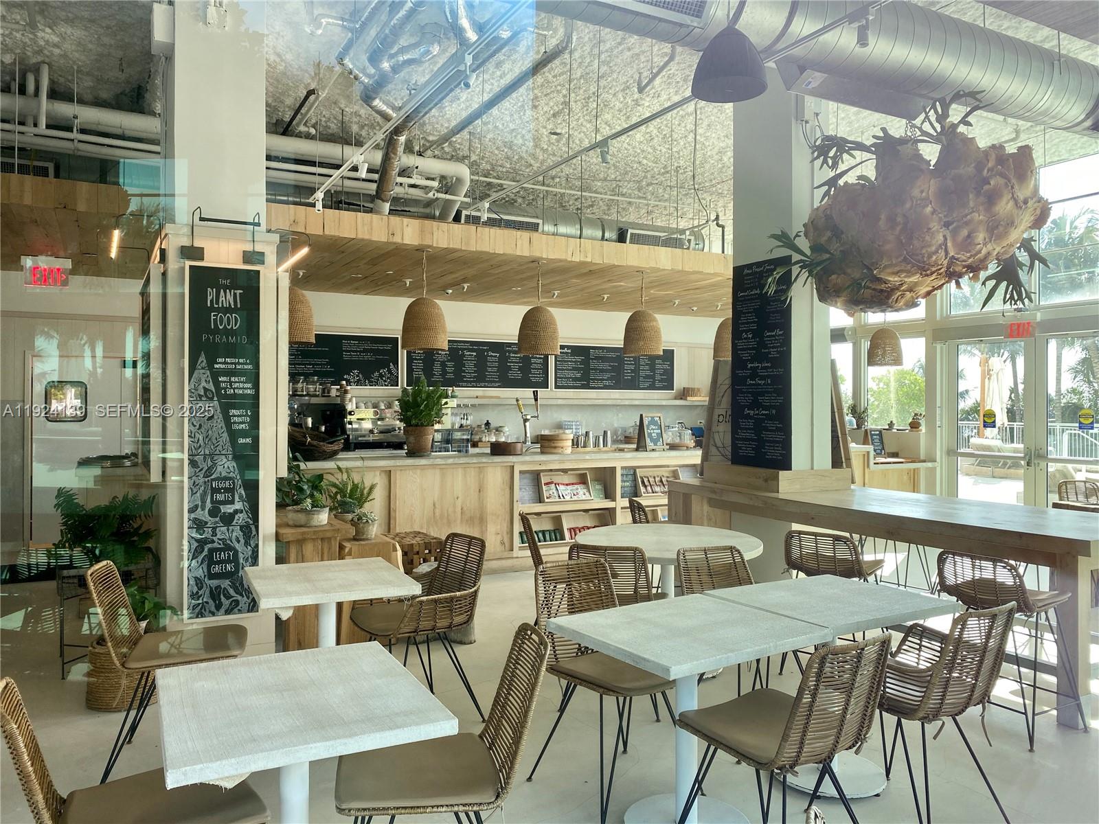 RONEY PALACE CONDO - Residential