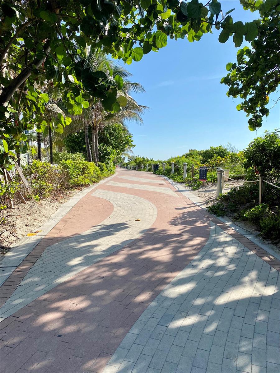 RONEY PALACE CONDO - Residential