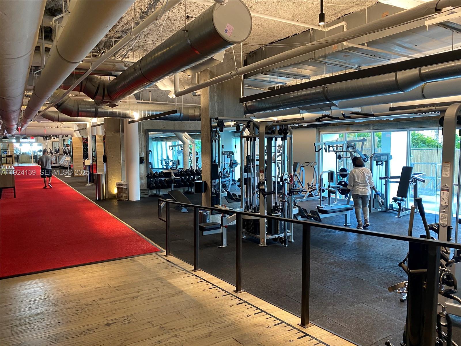 RONEY PALACE CONDO - Residential