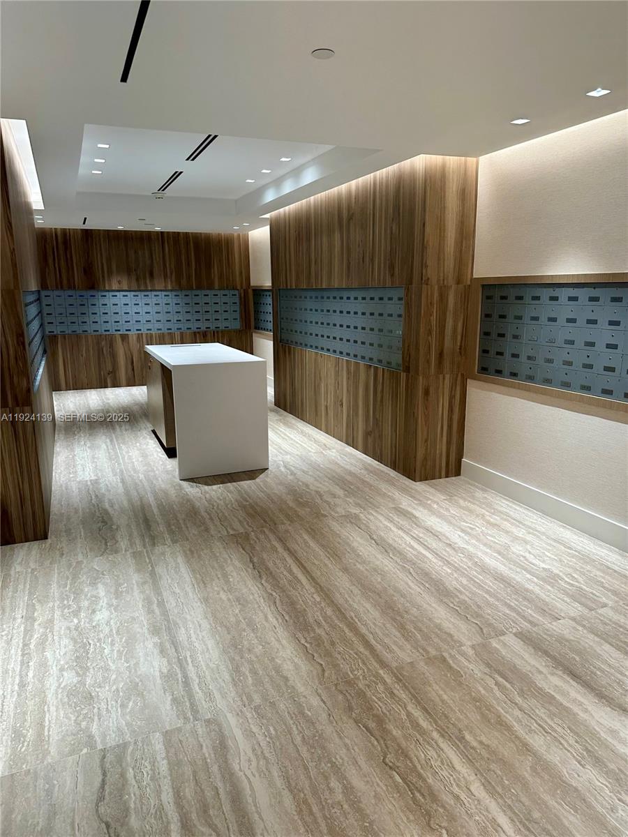 RONEY PALACE CONDO - Residential