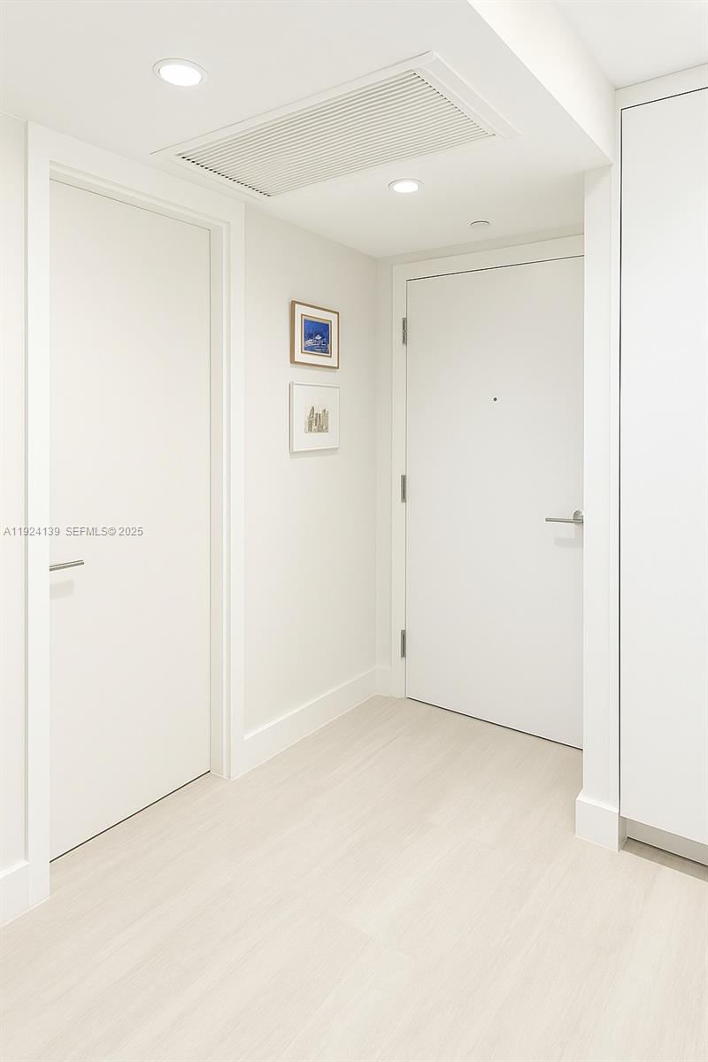 2301 Collins Ave 636, Miami Beach, FL, 33139/$845,000 1 2301 Collins Ave 636