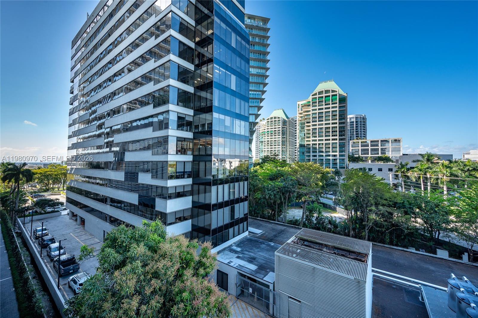 2678 Tigertail Ave 413