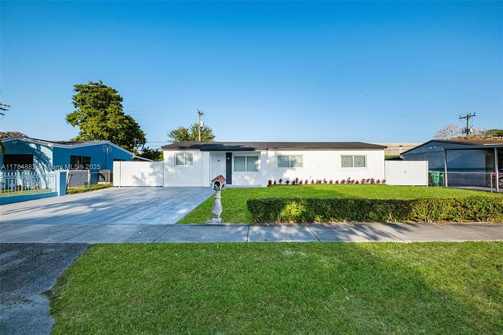 6811 Nw 28th Ave, Miami, Broward County, Florida - 4 Bedrooms  
2 Bathrooms - 