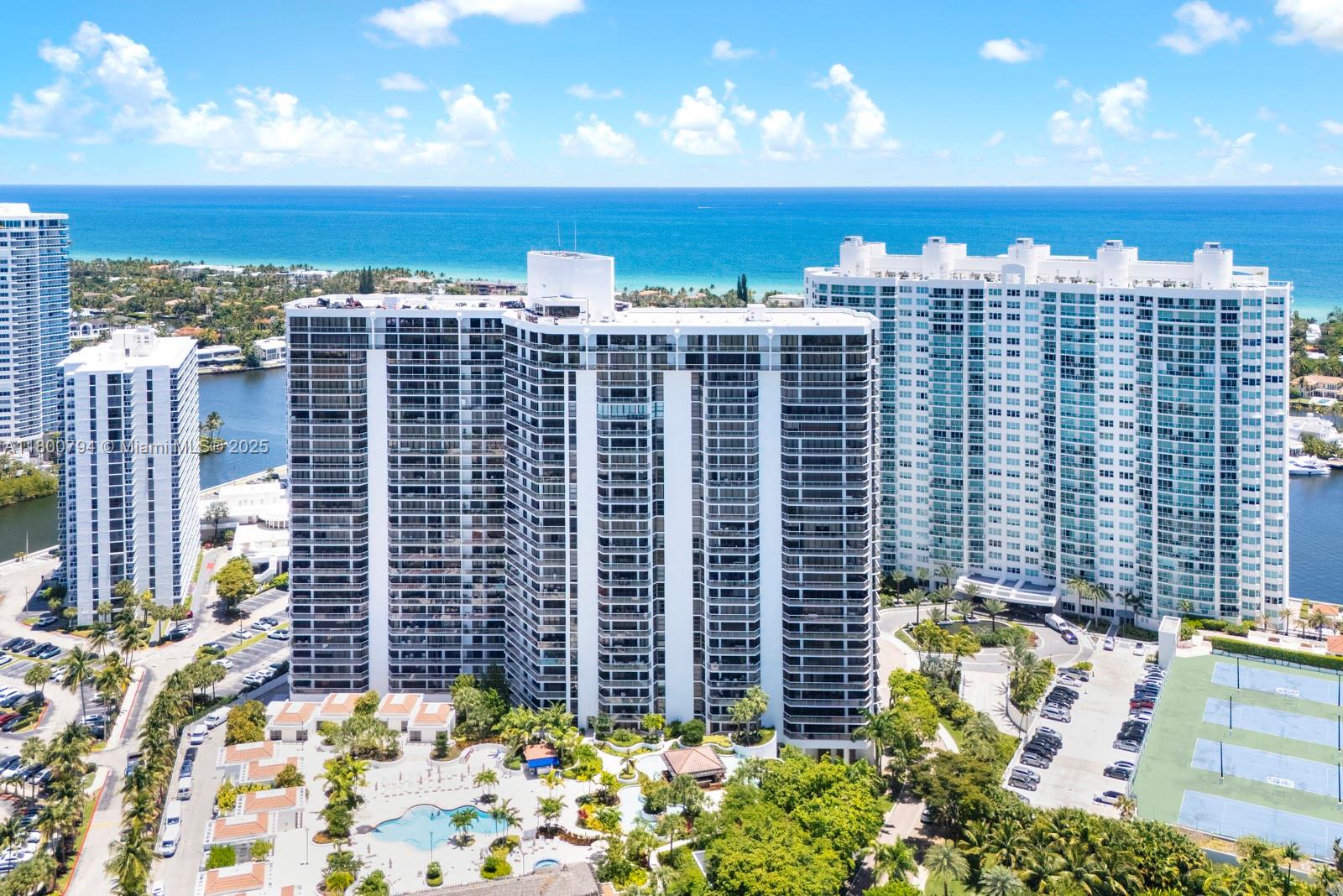 Property for Sale at Address Not Disclosed, Aventura, Miami-Dade County, Florida - Bedrooms: 2 
Bathrooms: 2  - $575,000