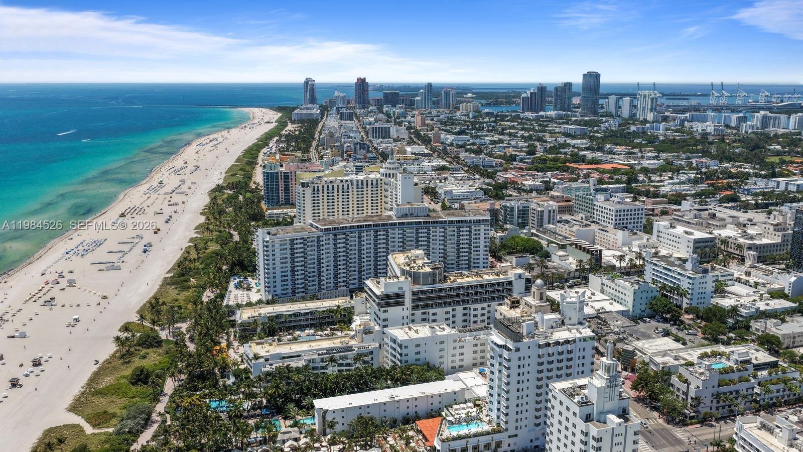 THE DECOPLAGE CONDO - Residential