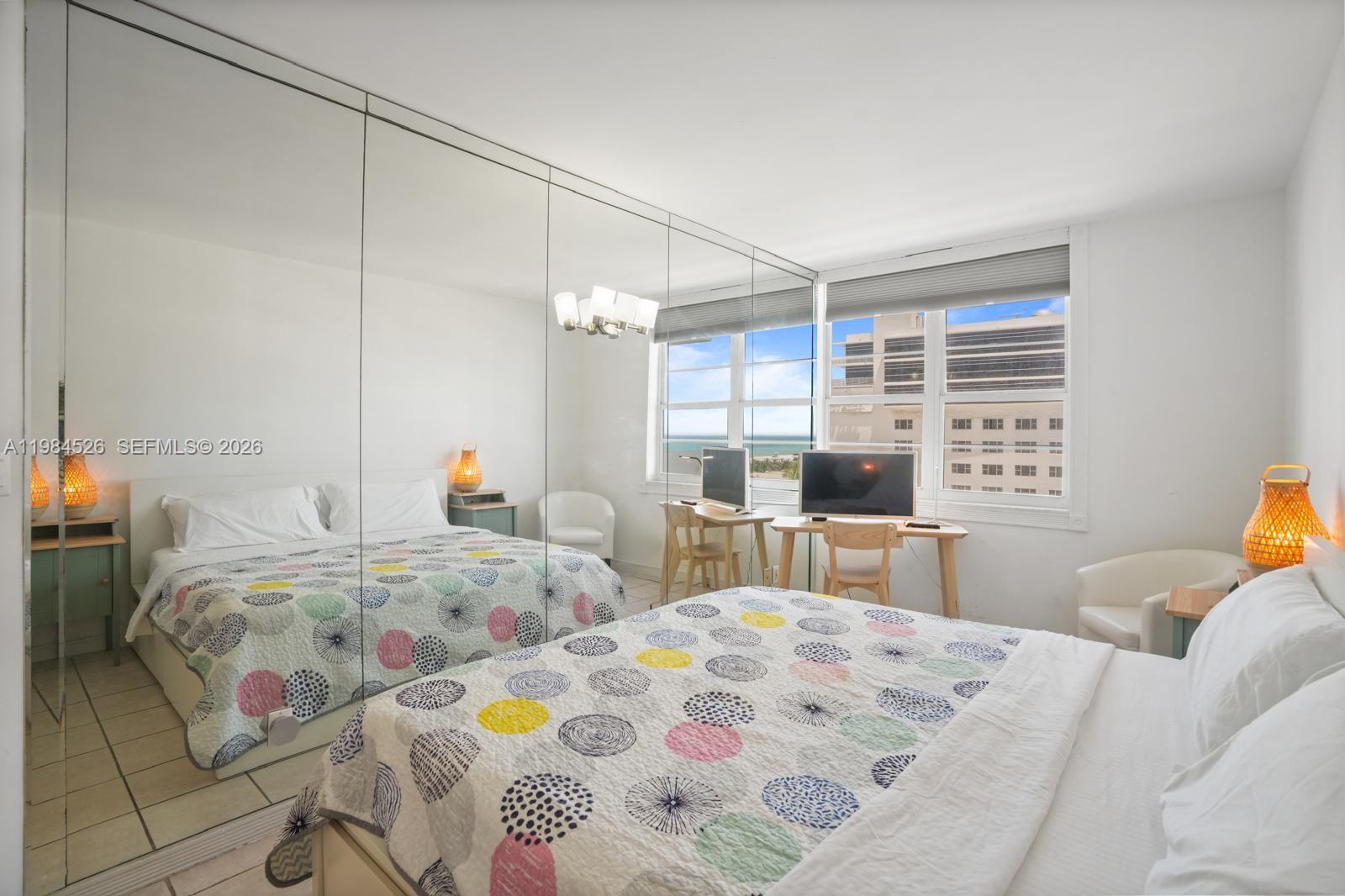 THE DECOPLAGE CONDO - Residential