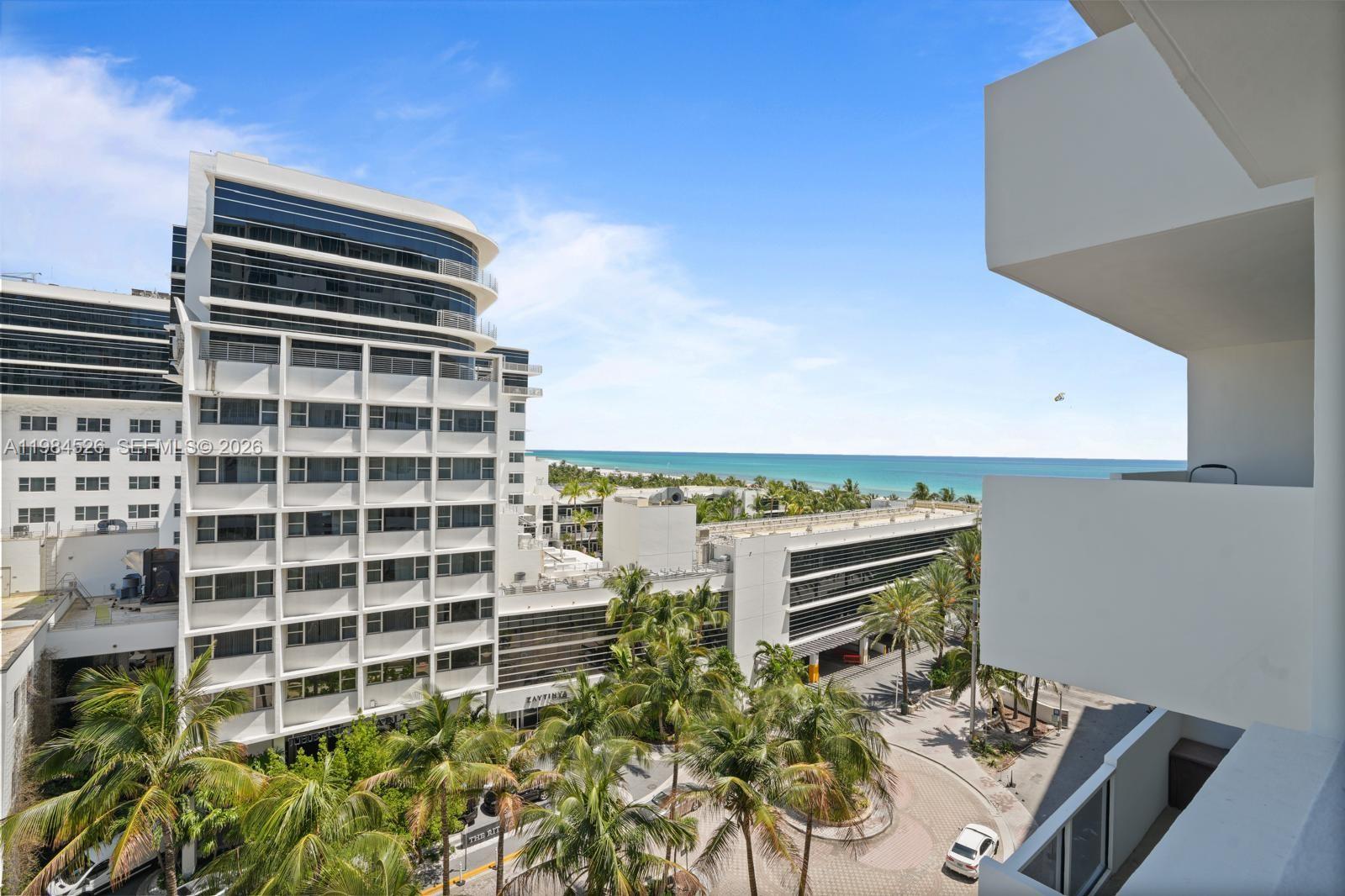 THE DECOPLAGE CONDO - Residential