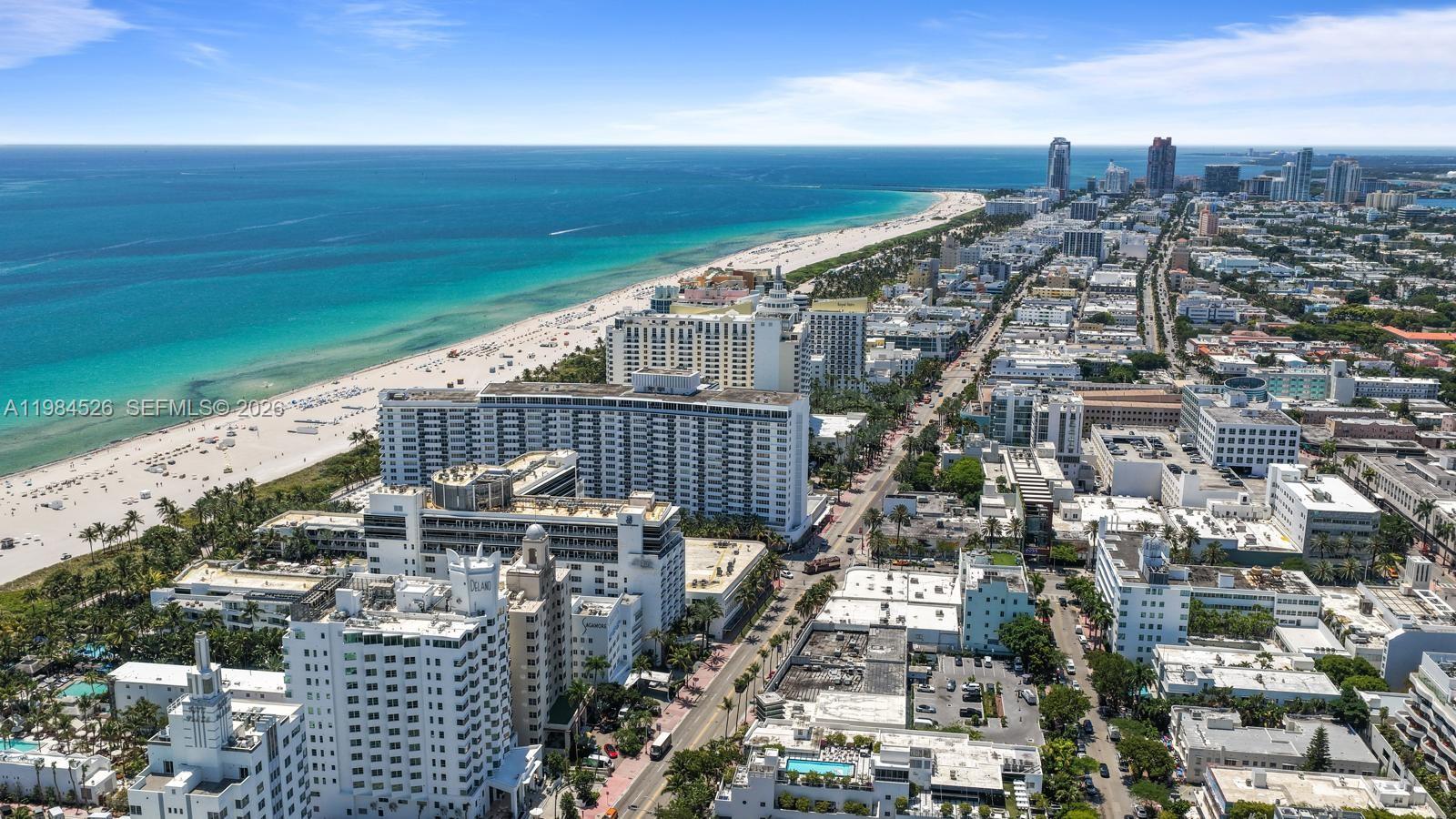 THE DECOPLAGE CONDO - Residential