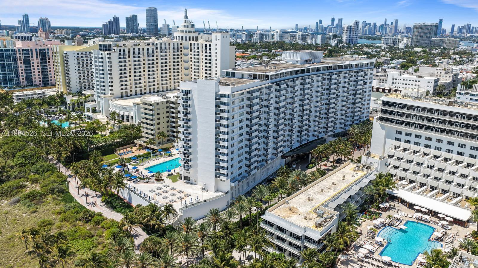 THE DECOPLAGE CONDO - Residential