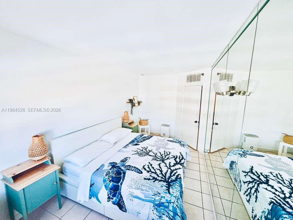 THE DECOPLAGE CONDO - Residential