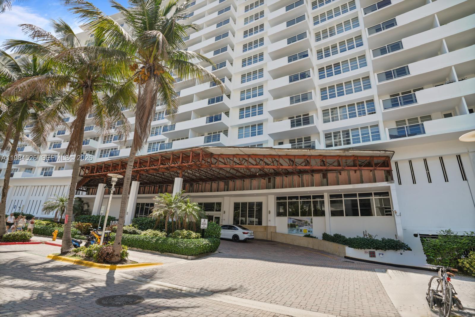 THE DECOPLAGE CONDO - Residential