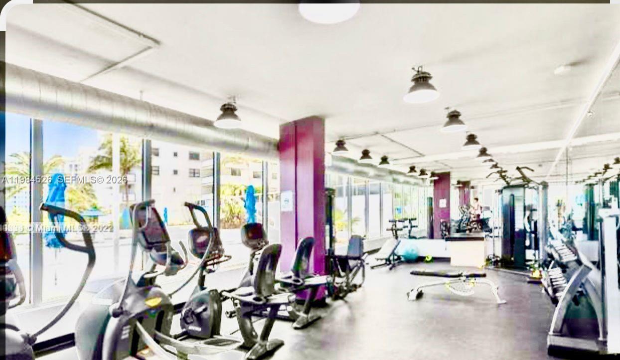 THE DECOPLAGE CONDO - Residential