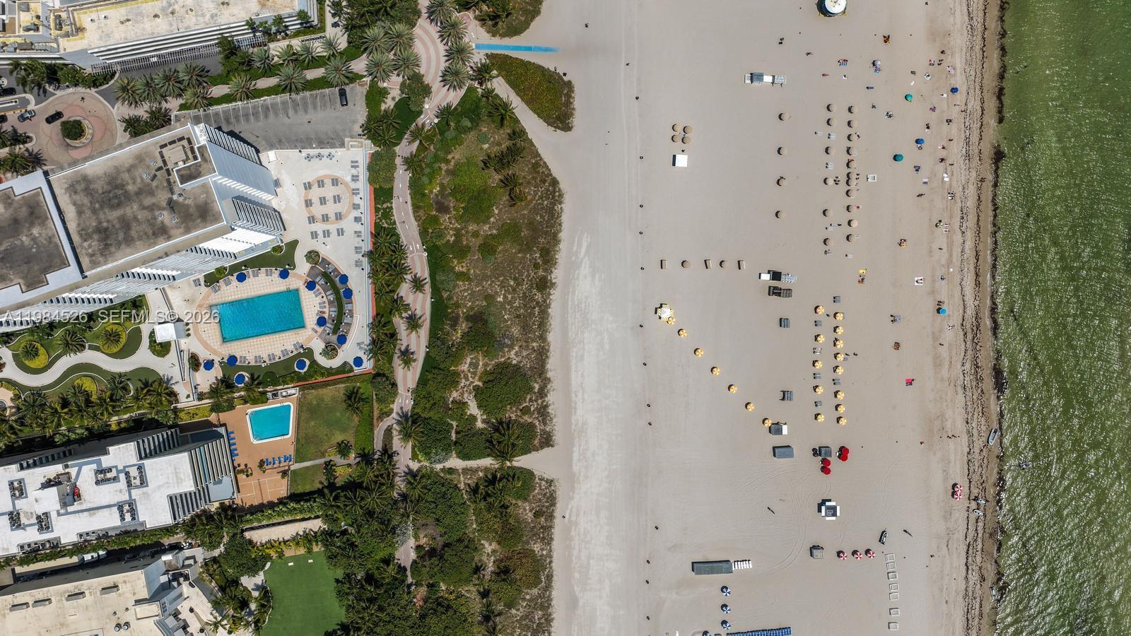 THE DECOPLAGE CONDO - Residential