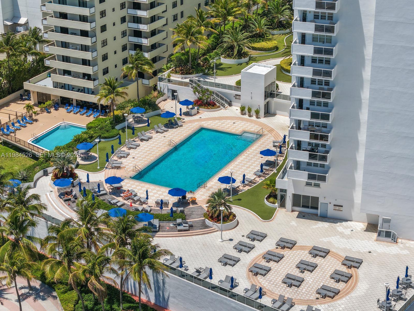 THE DECOPLAGE CONDO - Residential