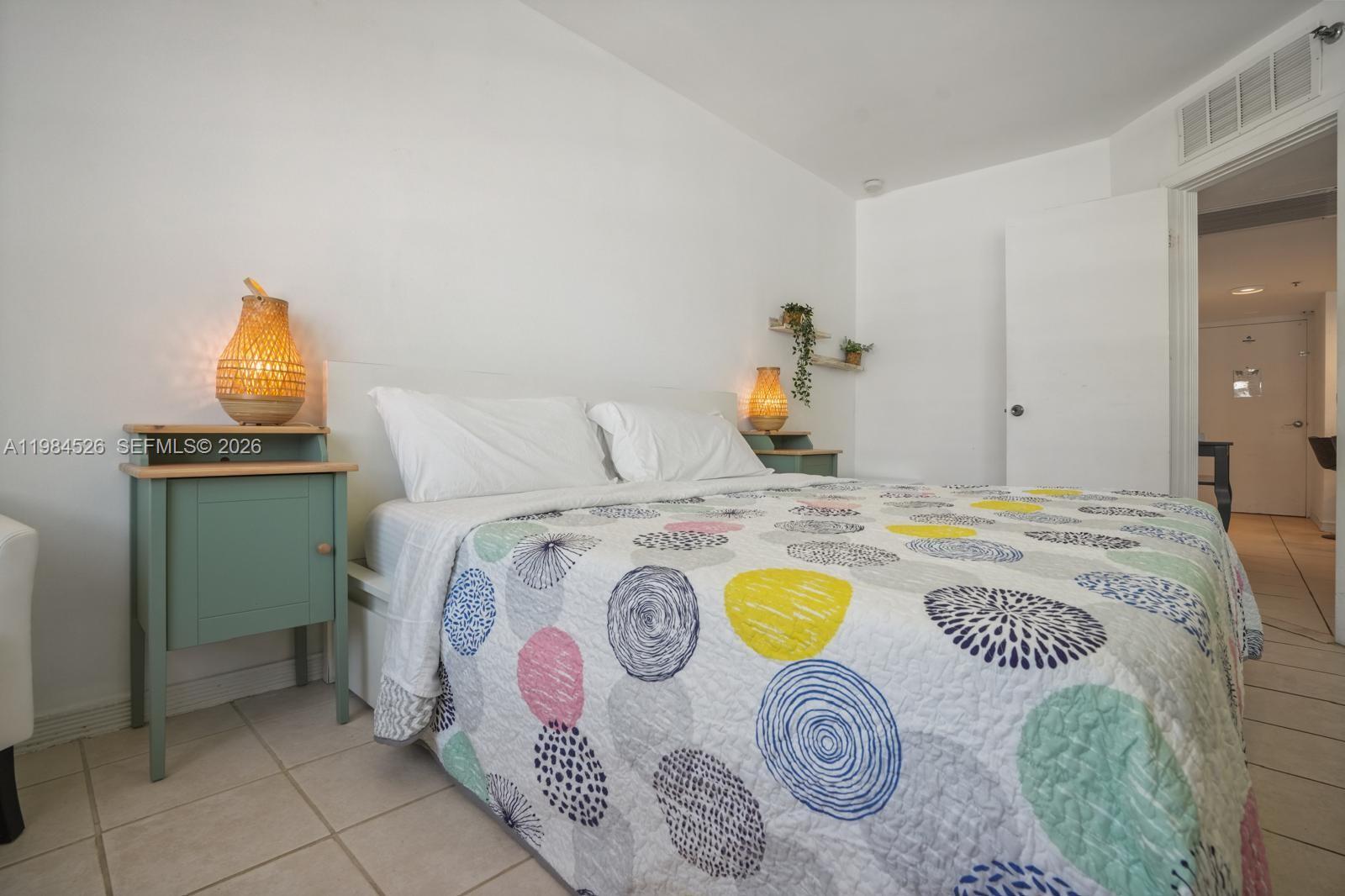 THE DECOPLAGE CONDO - Residential