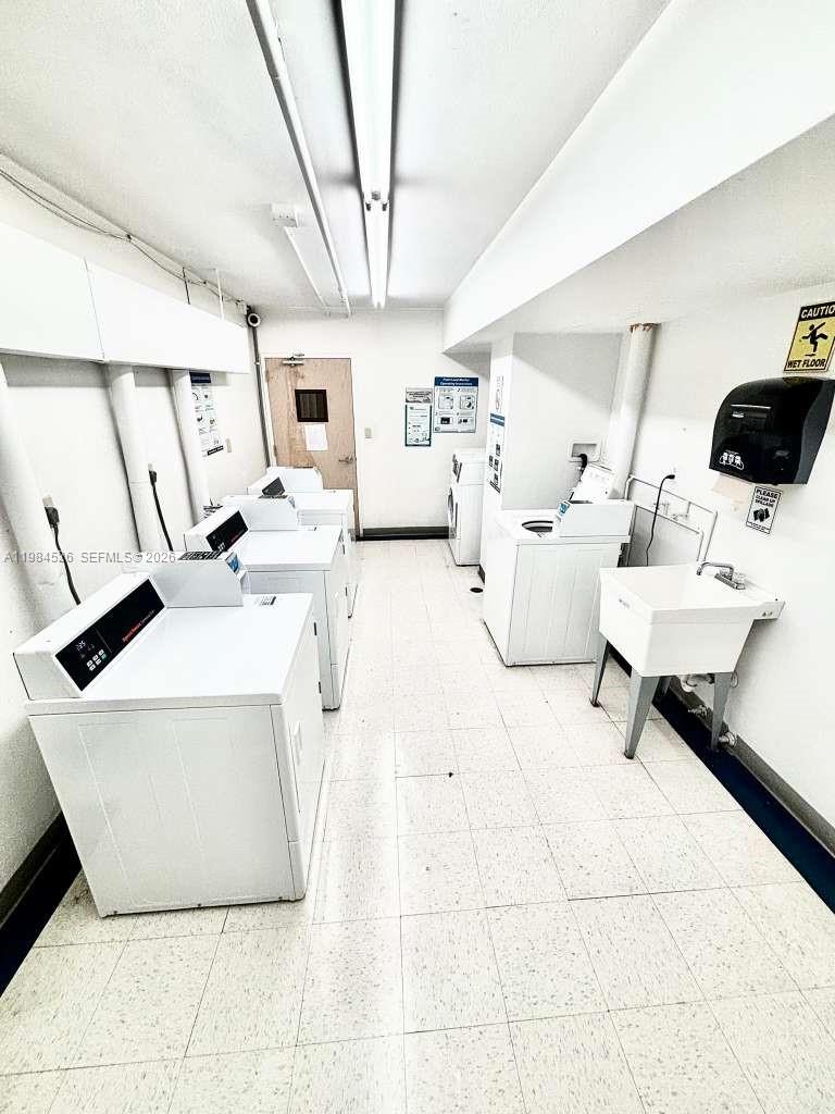 THE DECOPLAGE CONDO - Residential