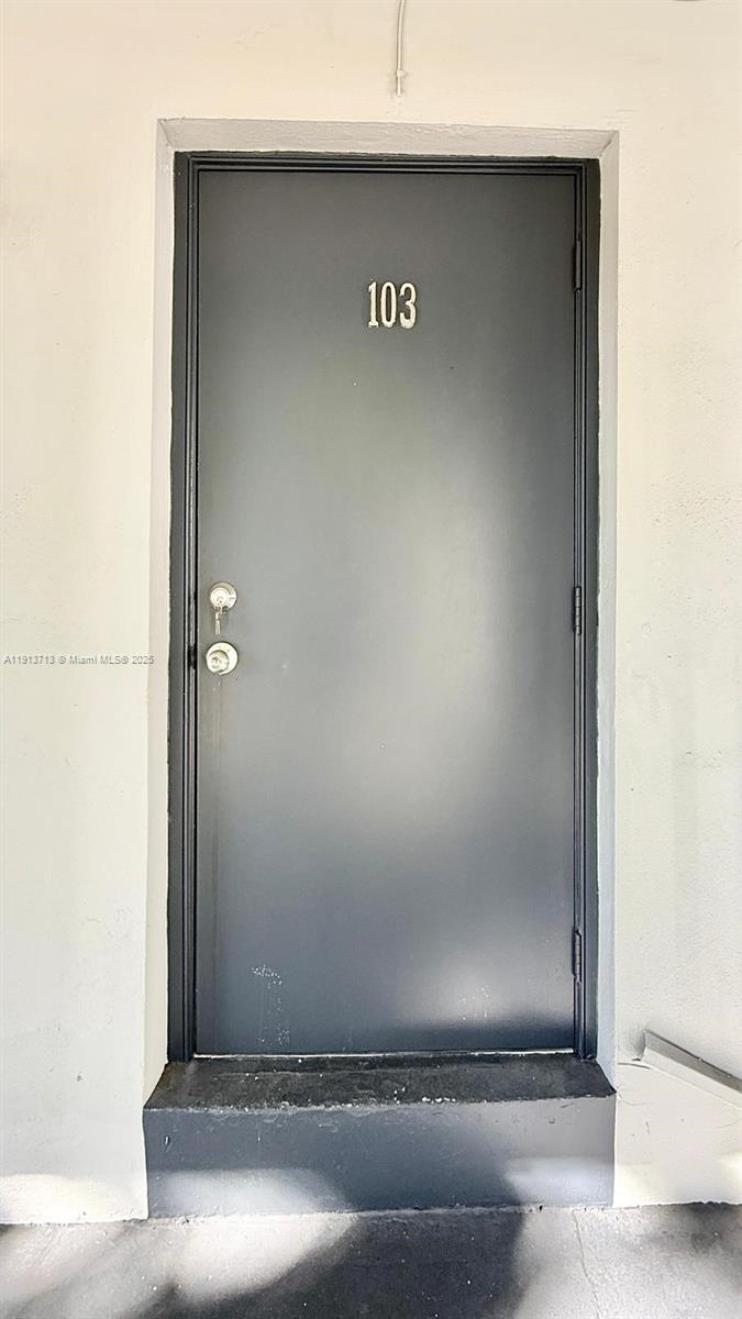 NORTH HOLLYWOOD - Residential Lease