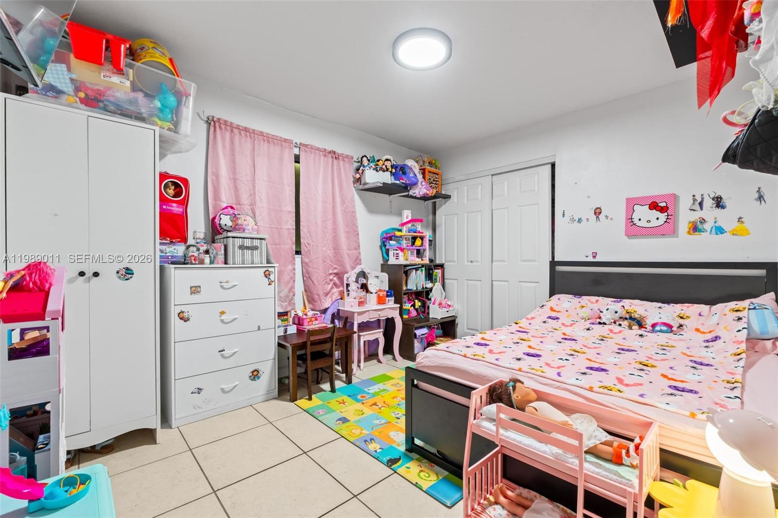 WATERSIDE TOWNHOMES SEC 3 - Residential