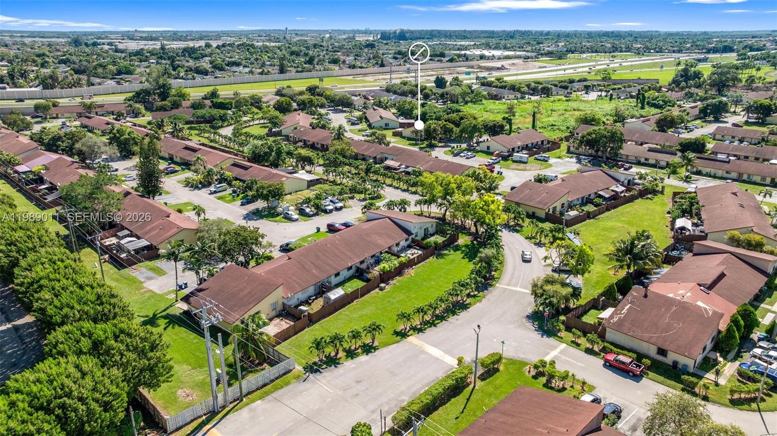 WATERSIDE TOWNHOMES SEC 3 - Residential