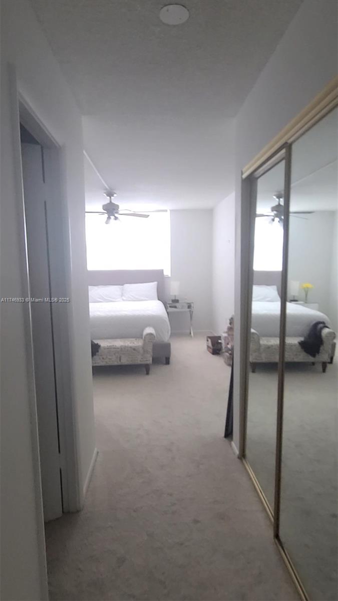 ROYAL BAHAMIAN WEST - Residential