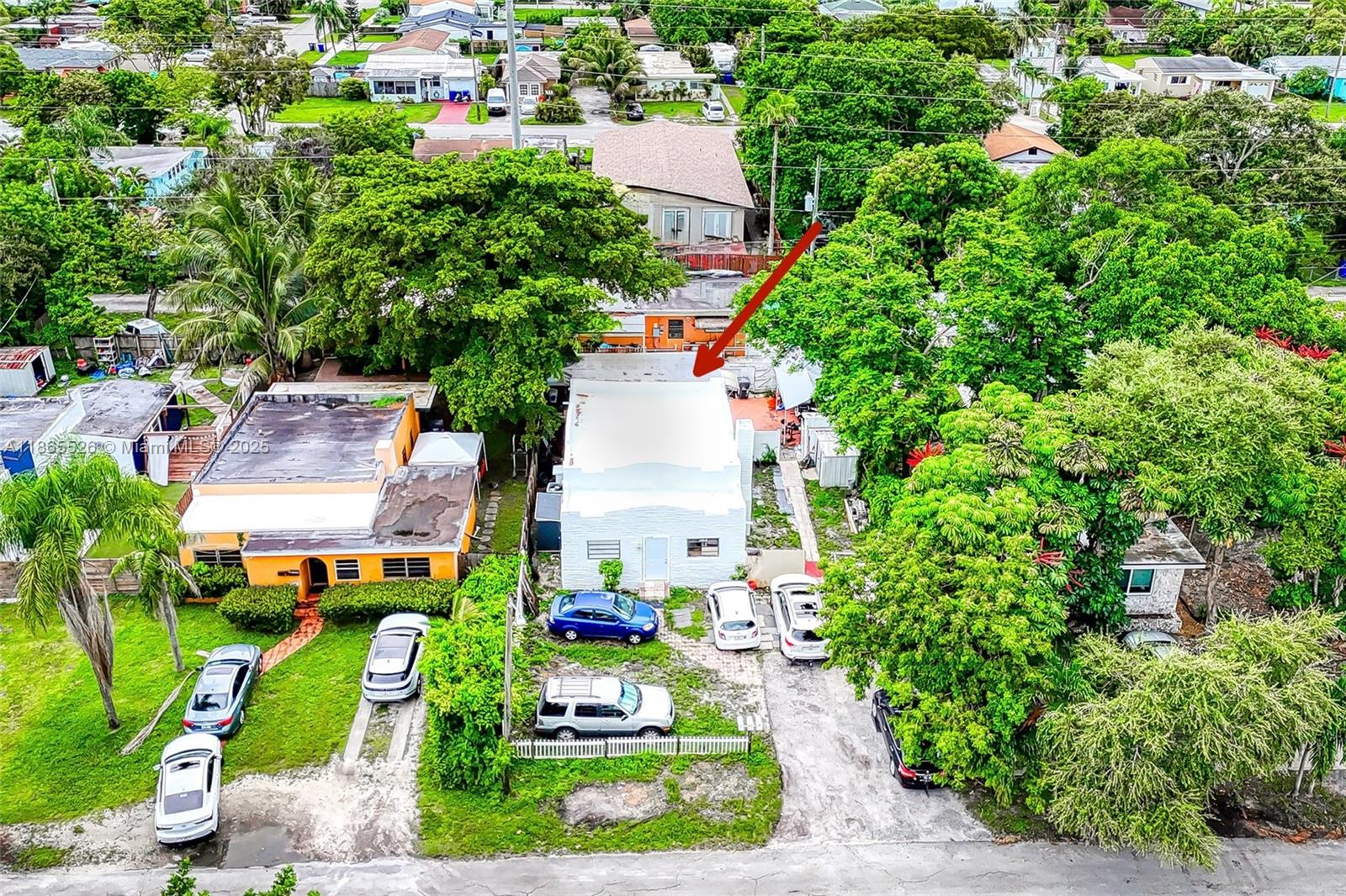 HOLLYWOOD PARK - Residential Lease