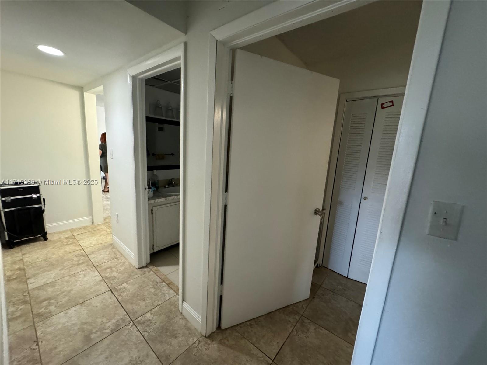 CORAL GATE WEST CONDO - Residential