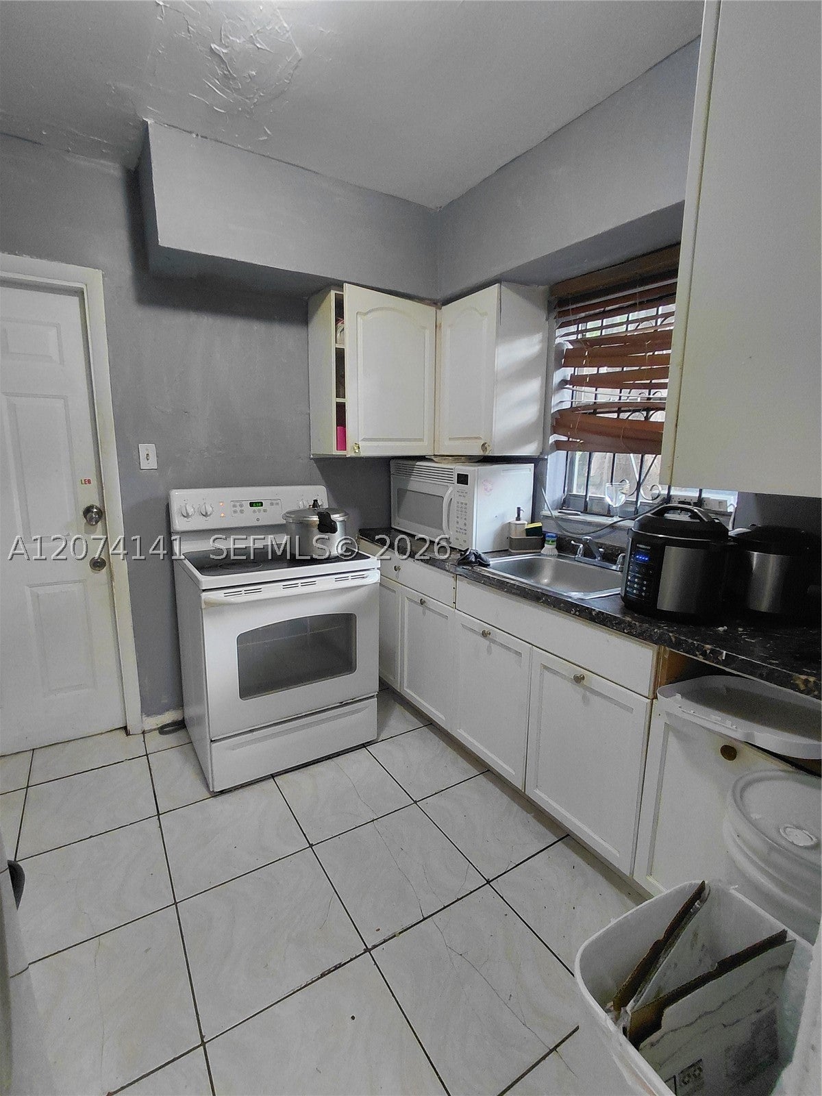 1530 NW 68th Ter