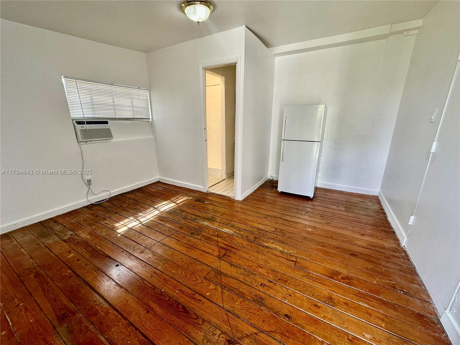 1767 NW 5th St 4