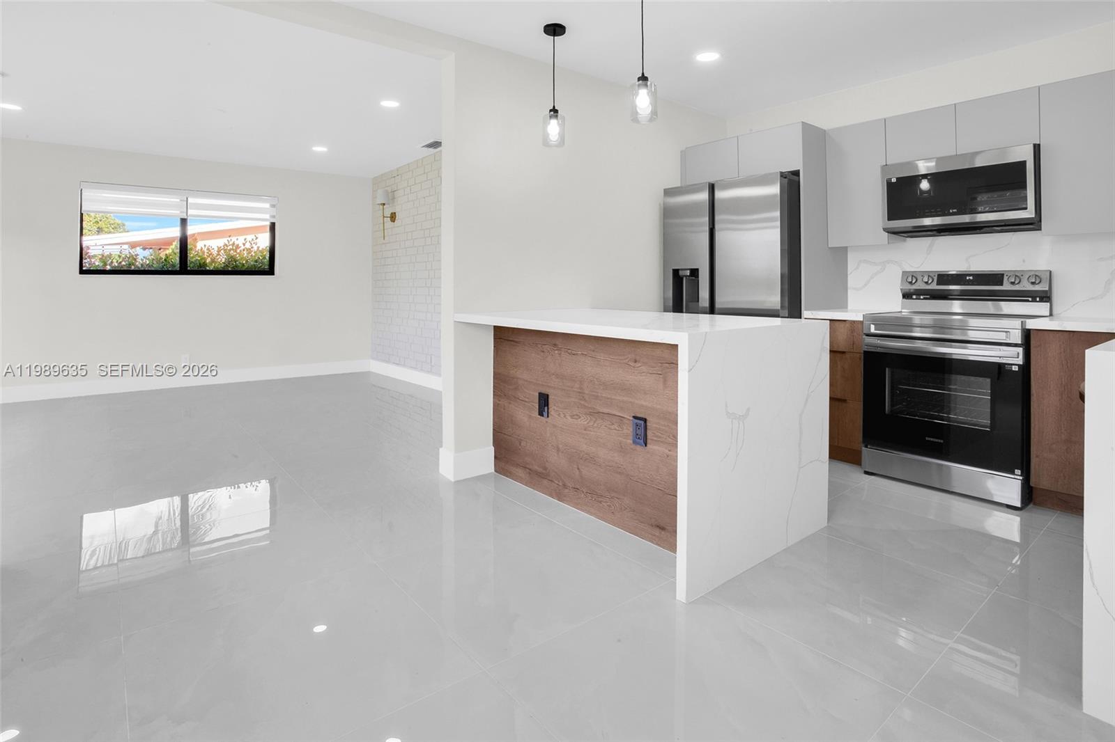 HIGHVIEW PARK - Residential