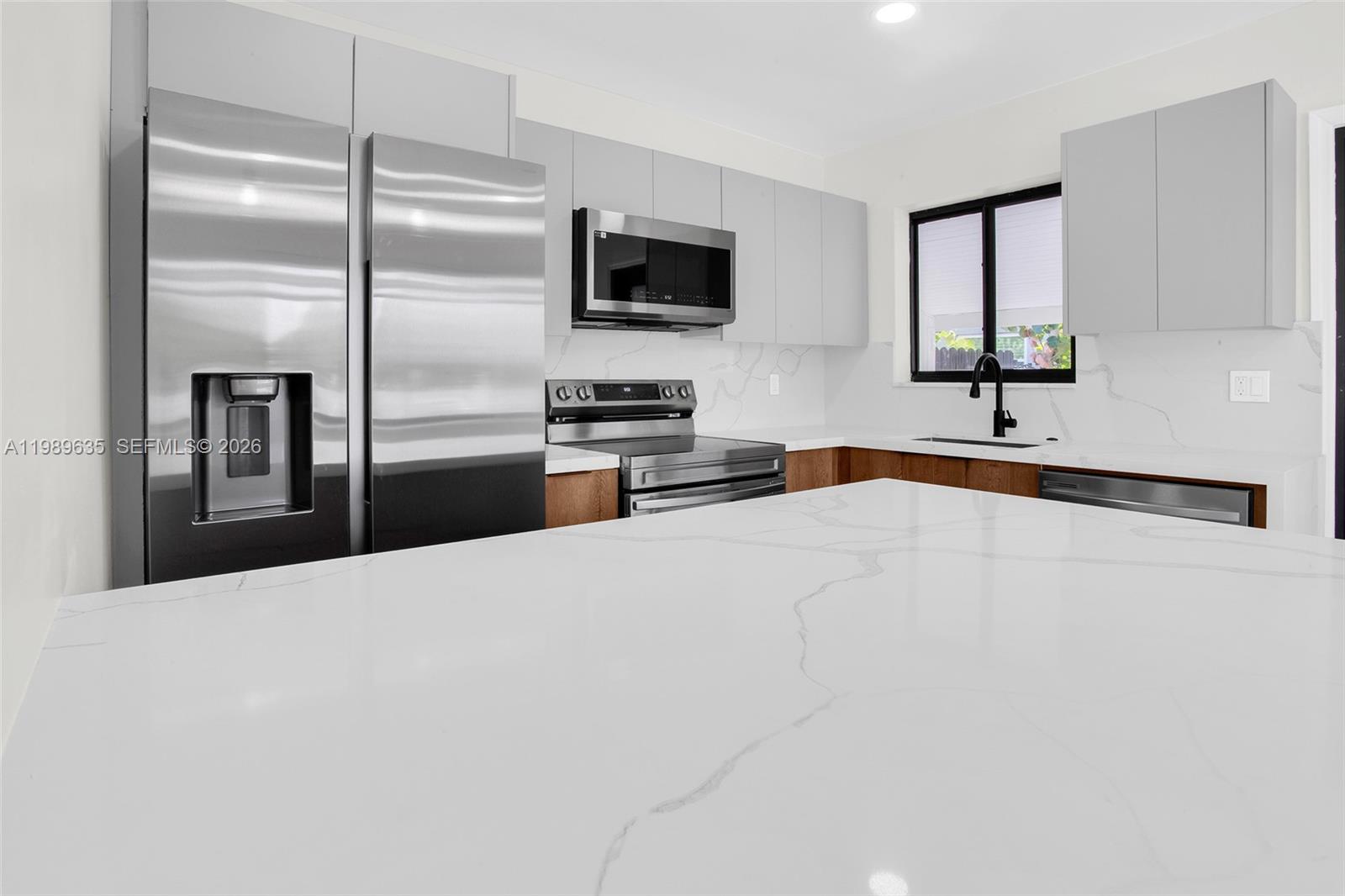 HIGHVIEW PARK - Residential