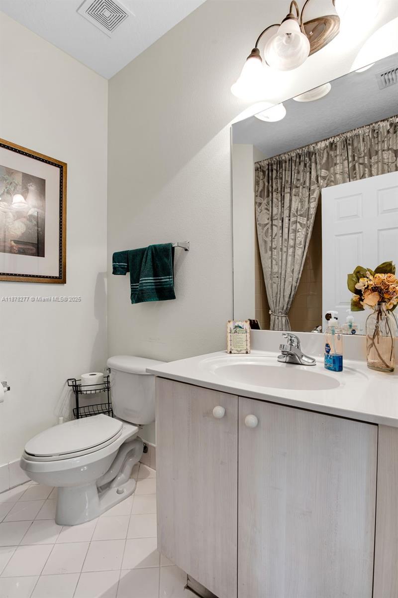 SECTOR 2-PARCELS 17 18 19 - Residential