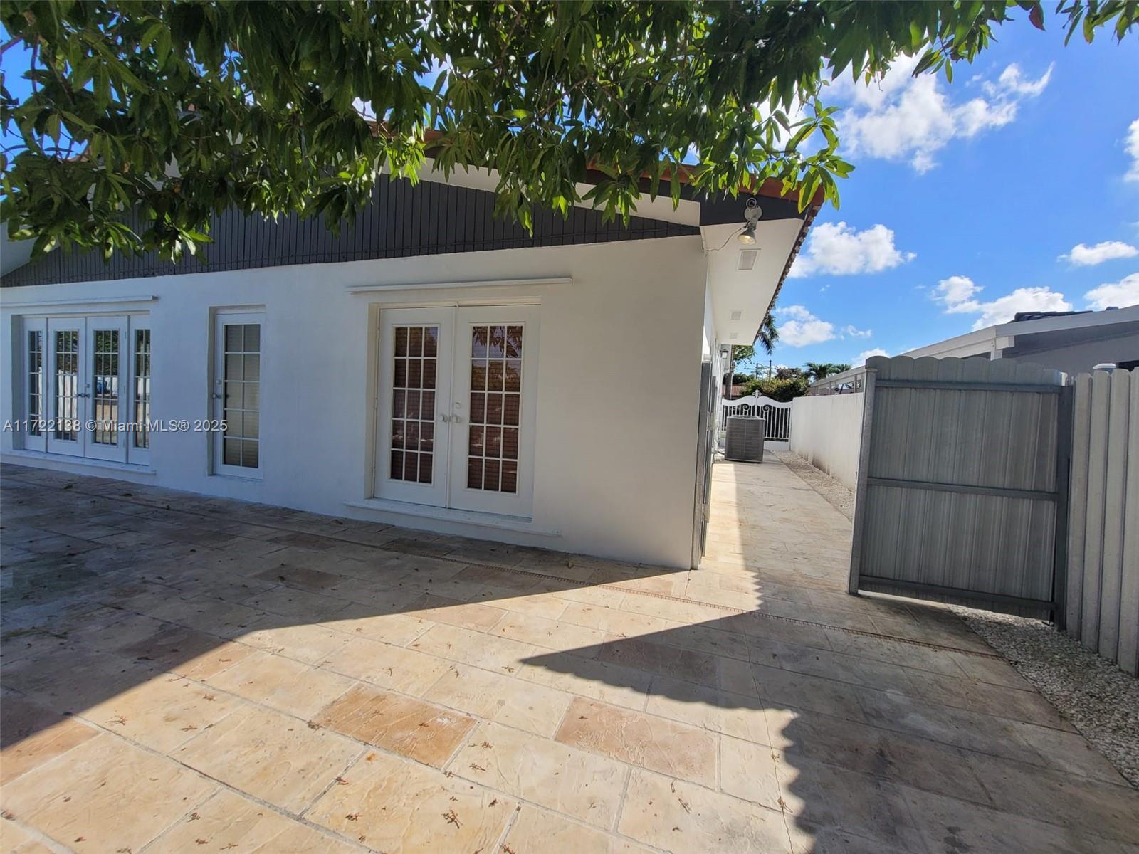 TOWN PARK HEIGHTS - Residential
