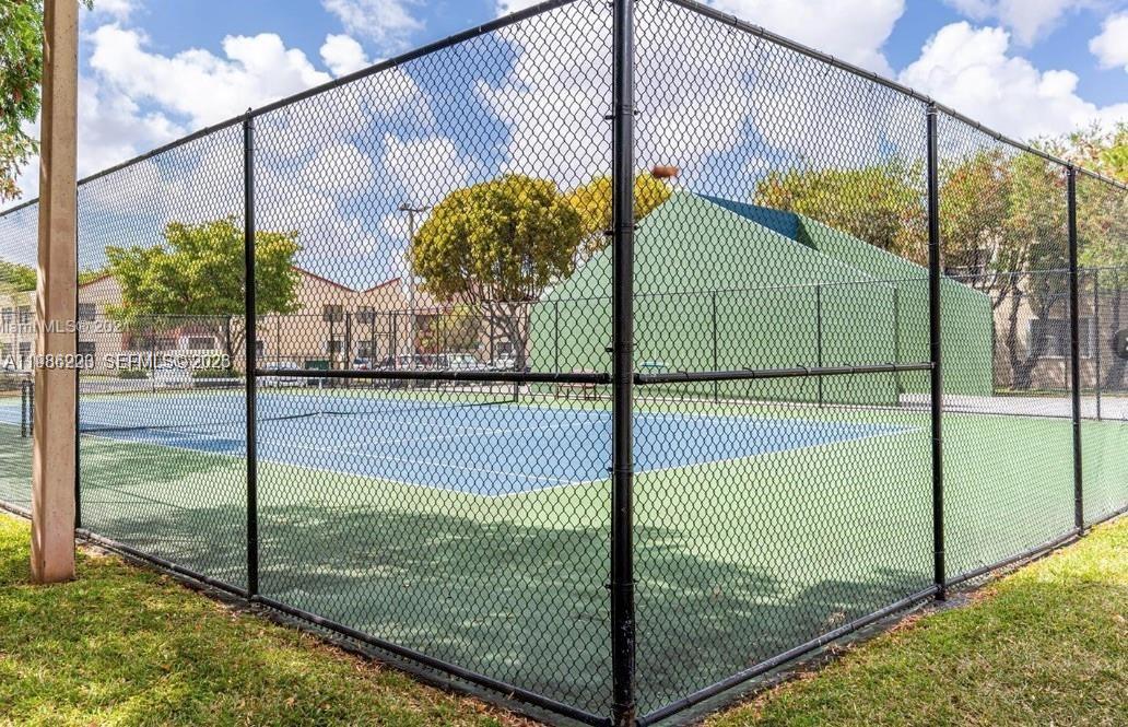 WEST FONTAINE CONDO - Residential Lease